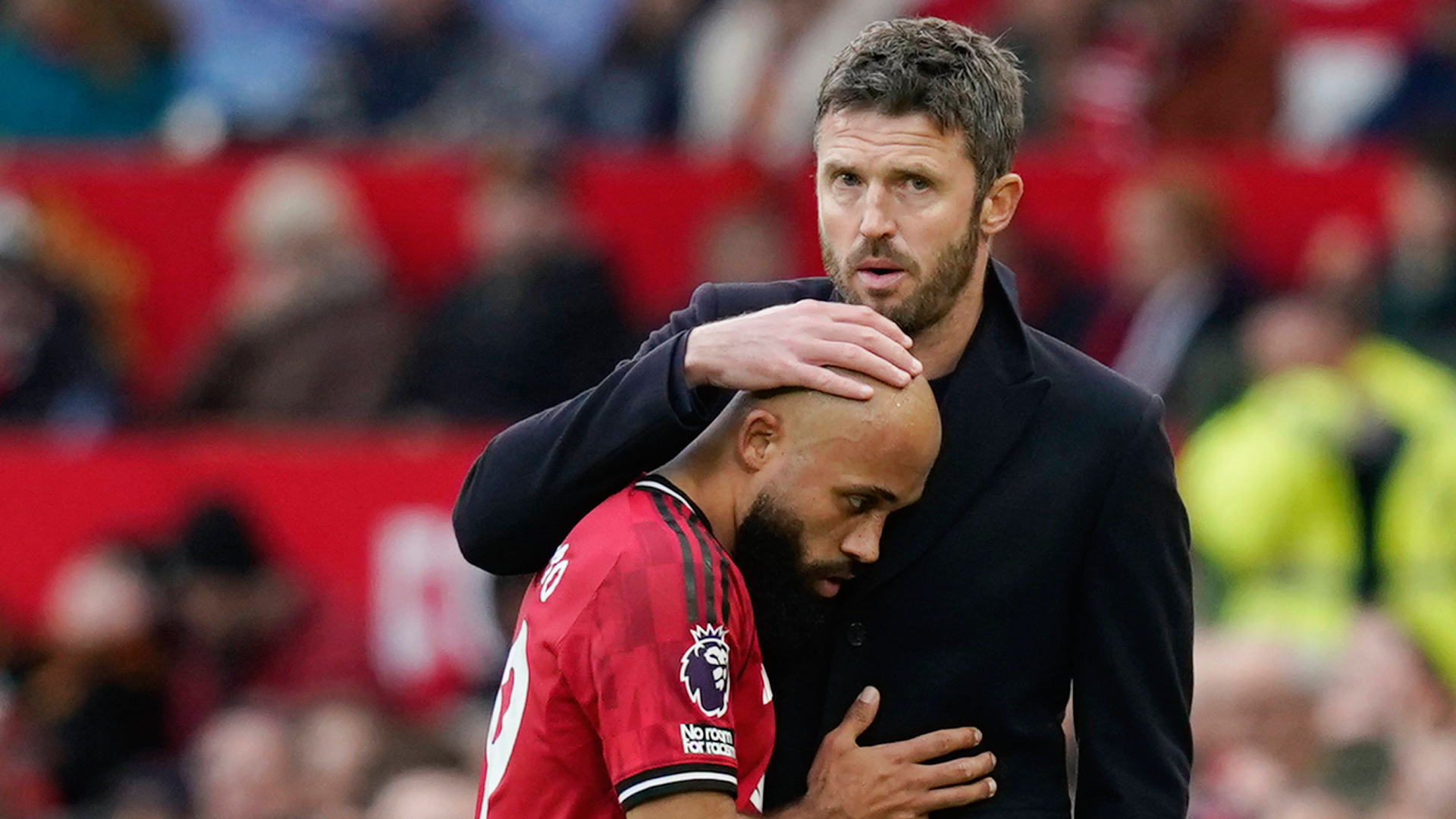 Aviso certeiro a brasileiro, DNA: Carrick faz torcida do United voltar a sorrir ao bater o City