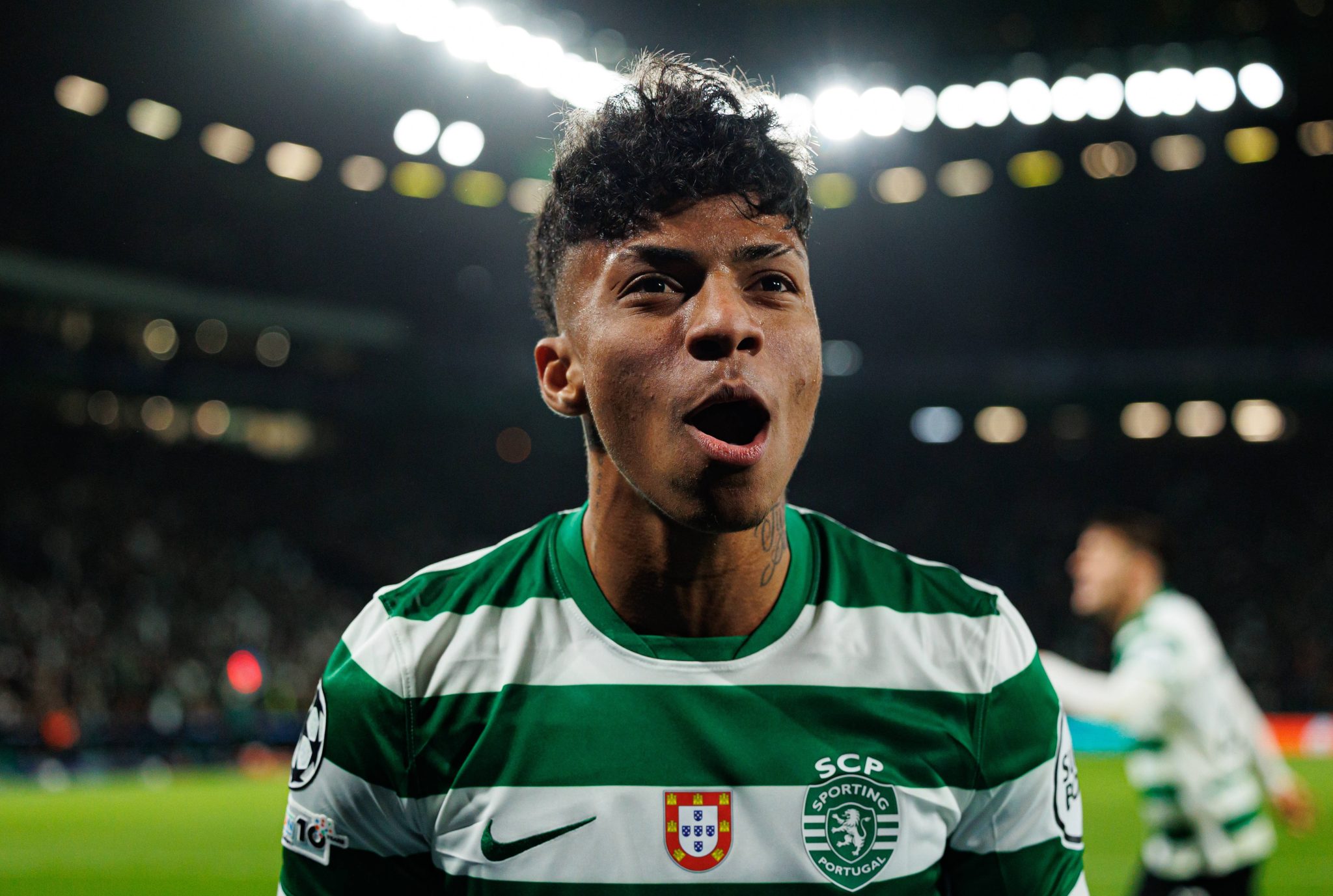 Napoli quer contratar joia ex-Vit&oacute;ria em neg&oacute;cio que pode chegar a R$ 120 milh&otilde;es