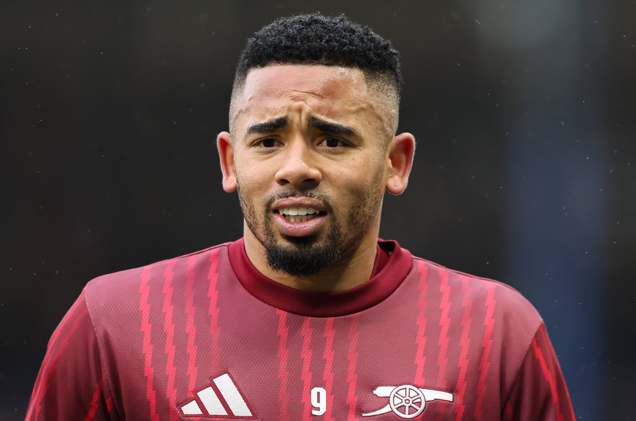 &lsquo;Estive no lugar dele&rsquo;: Gabriel Jesus revela conselho para Gy&ouml;keres calar cr&iacute;ticos no Arsenal