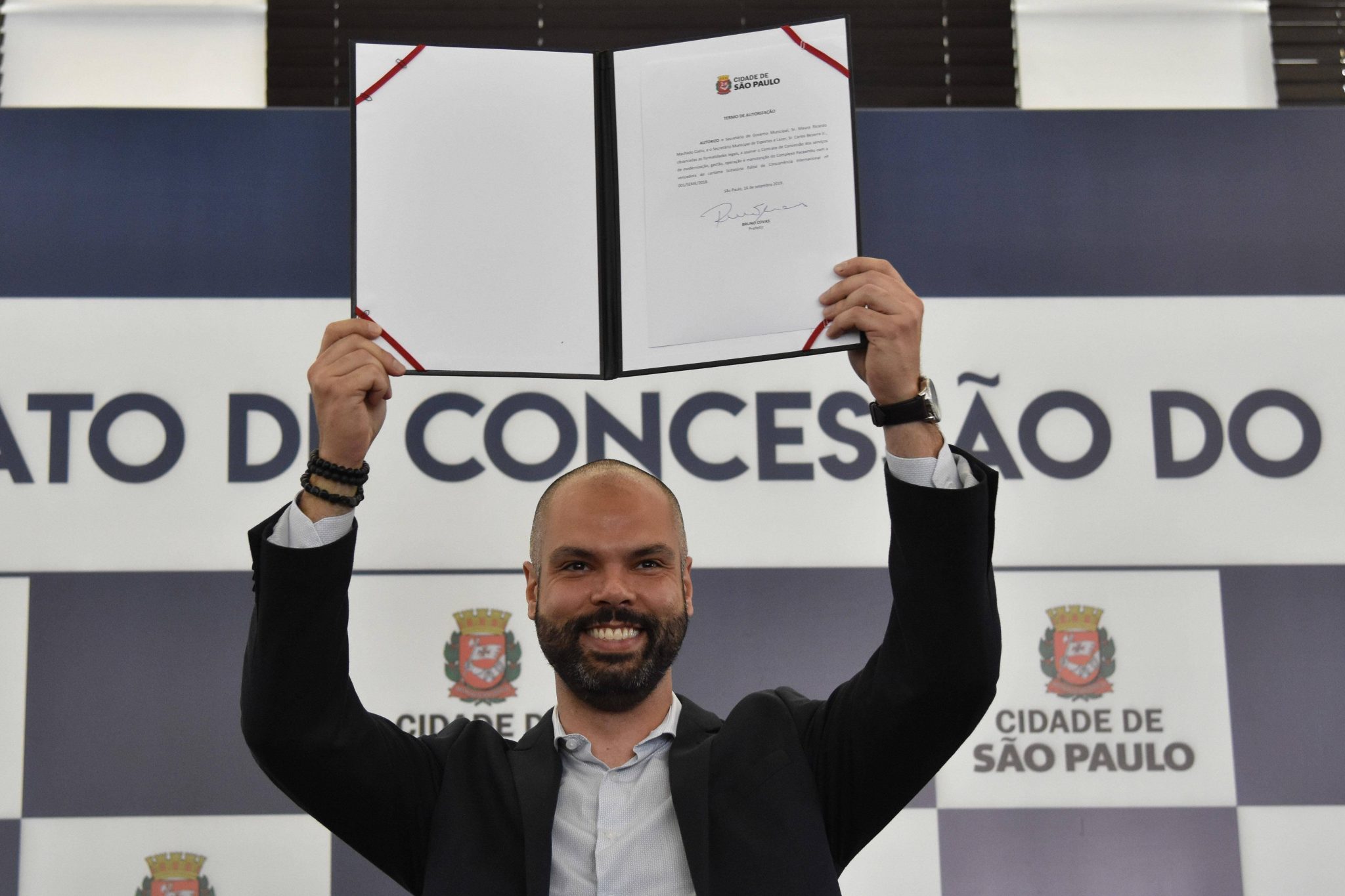 O ent&atilde;o prefeito de S&atilde;o Paulo Bruno Covas no ato de Concess&atilde;o no Pacaembu