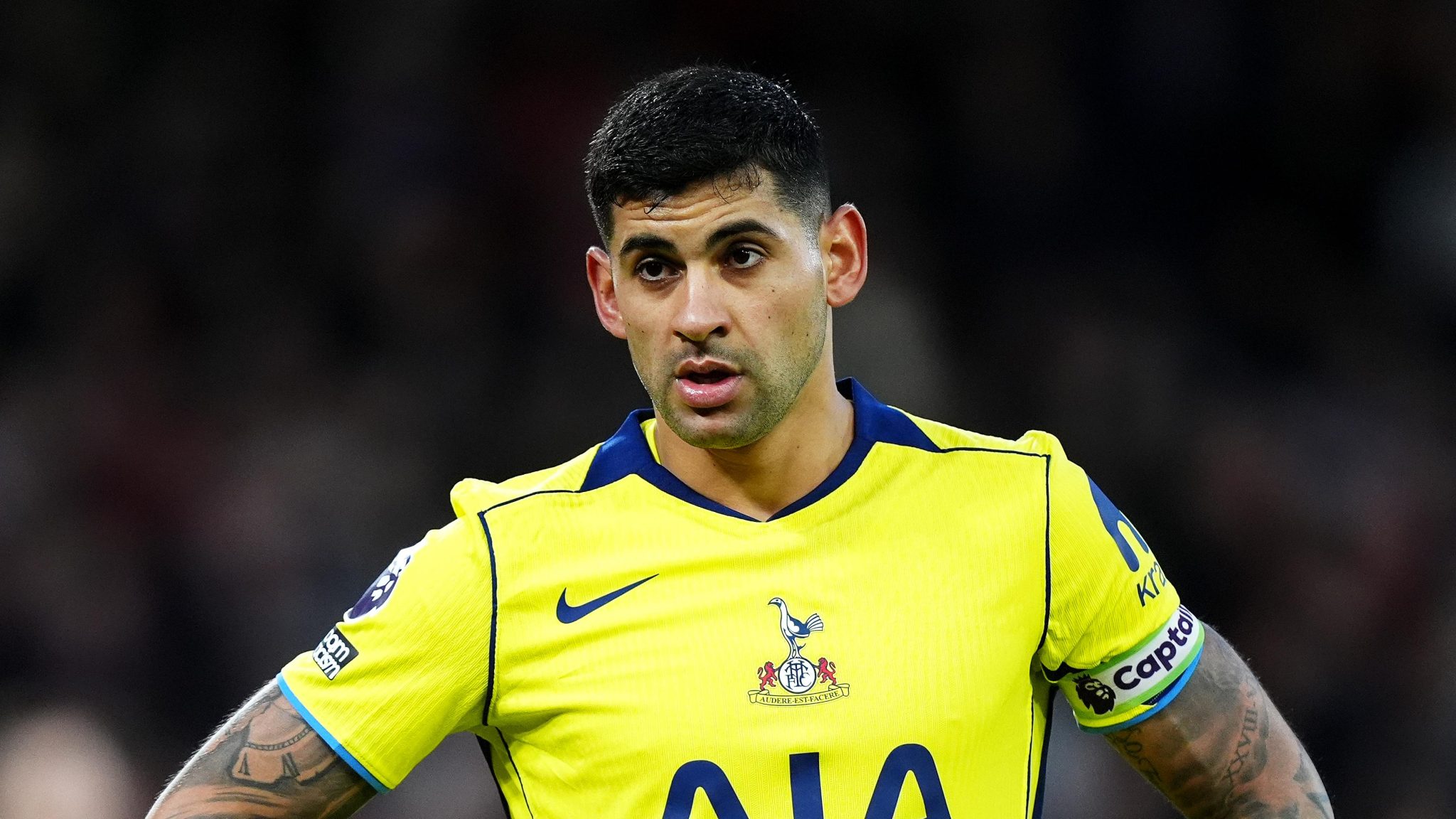 &lsquo;S&oacute; aparece para contar mentiras&rsquo;: Cuti Romero faz duras acusa&ccedil;&otilde;es no Tottenham