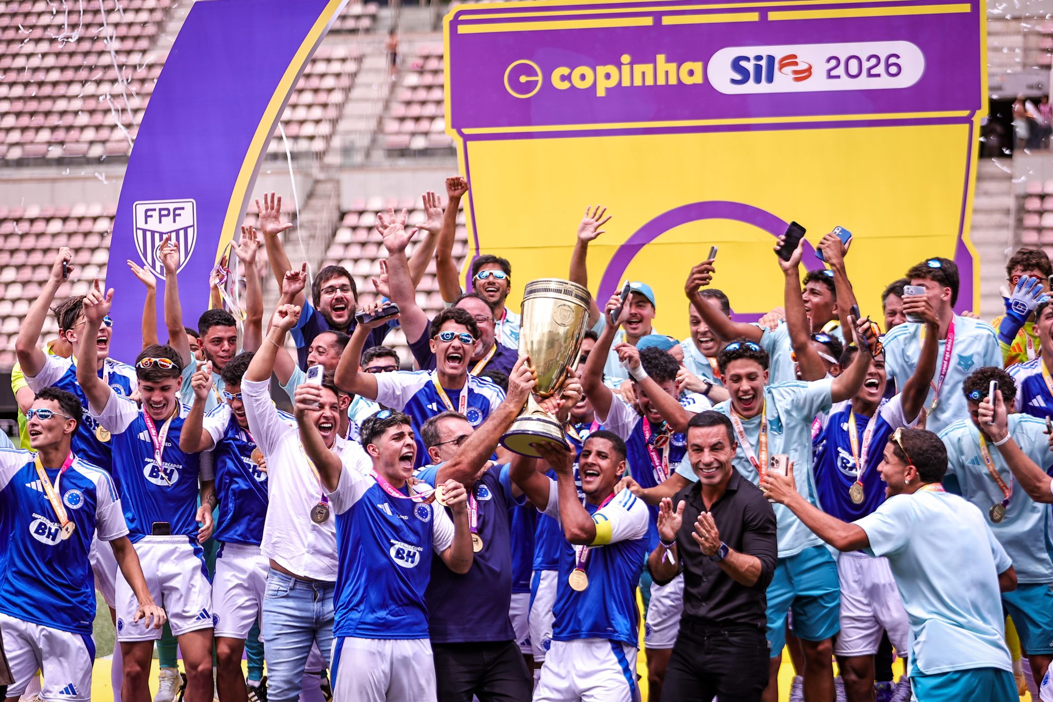 Como a Copinha usou transmiss&otilde;es gratuitas para manter relev&acirc;ncia em um janeiro cheio de futebol