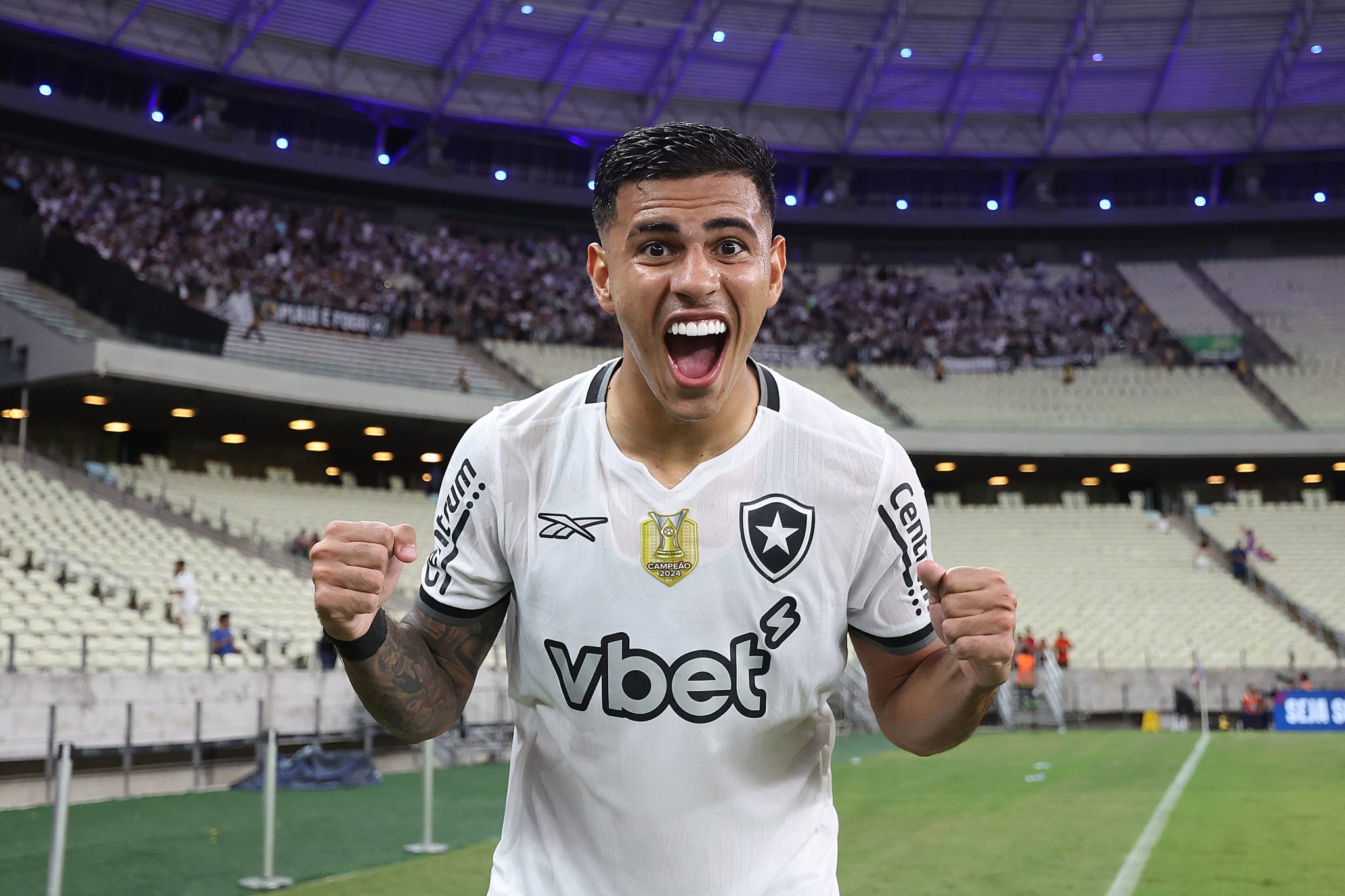 David Ricardo pelo Botafogo (Foto: V&iacute;tor Silva/Botafogo)