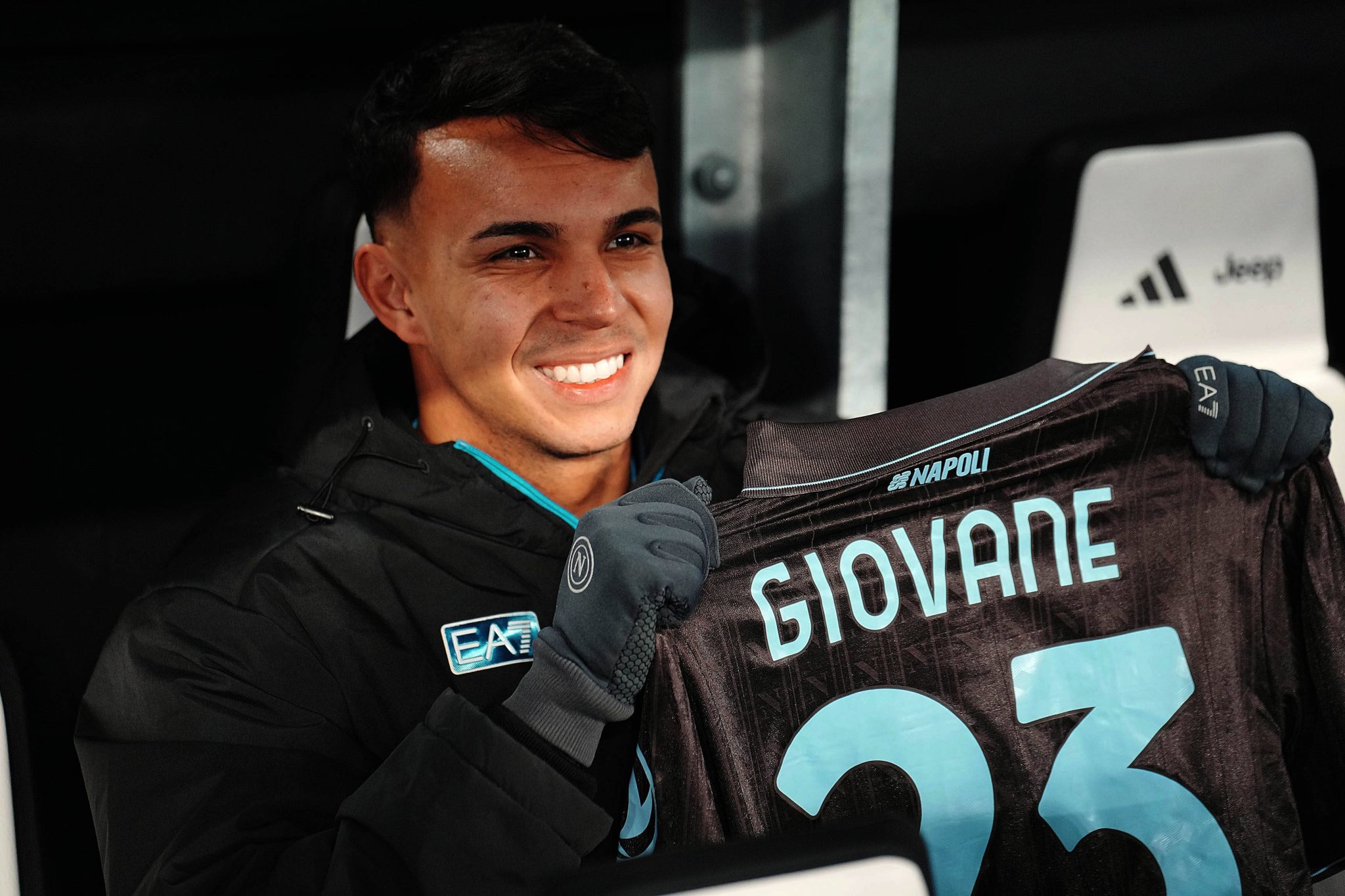 Giovane em jogo do Napoli