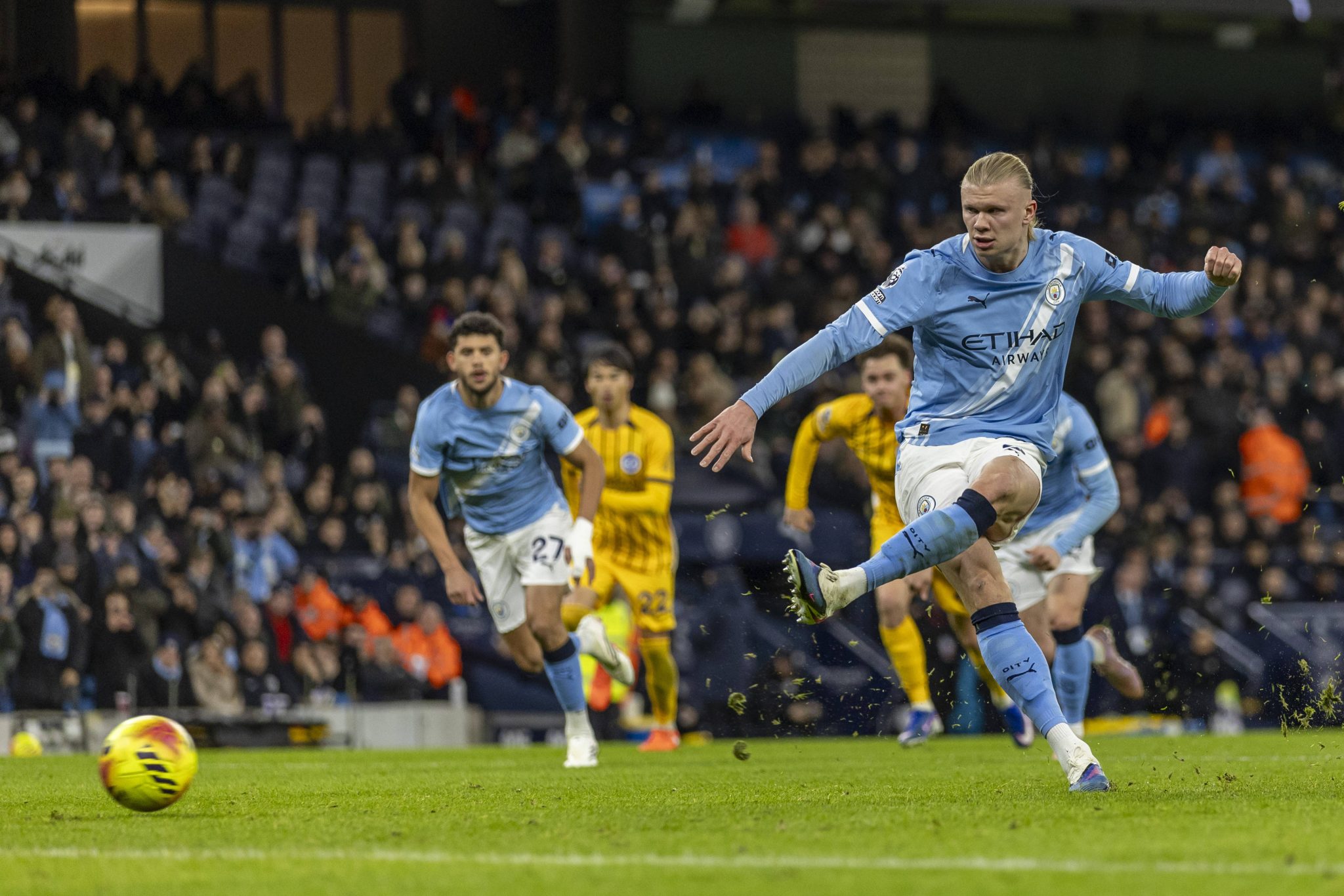 Haaland marcou o gol do City no empate em 1 a 1 com o Brighton