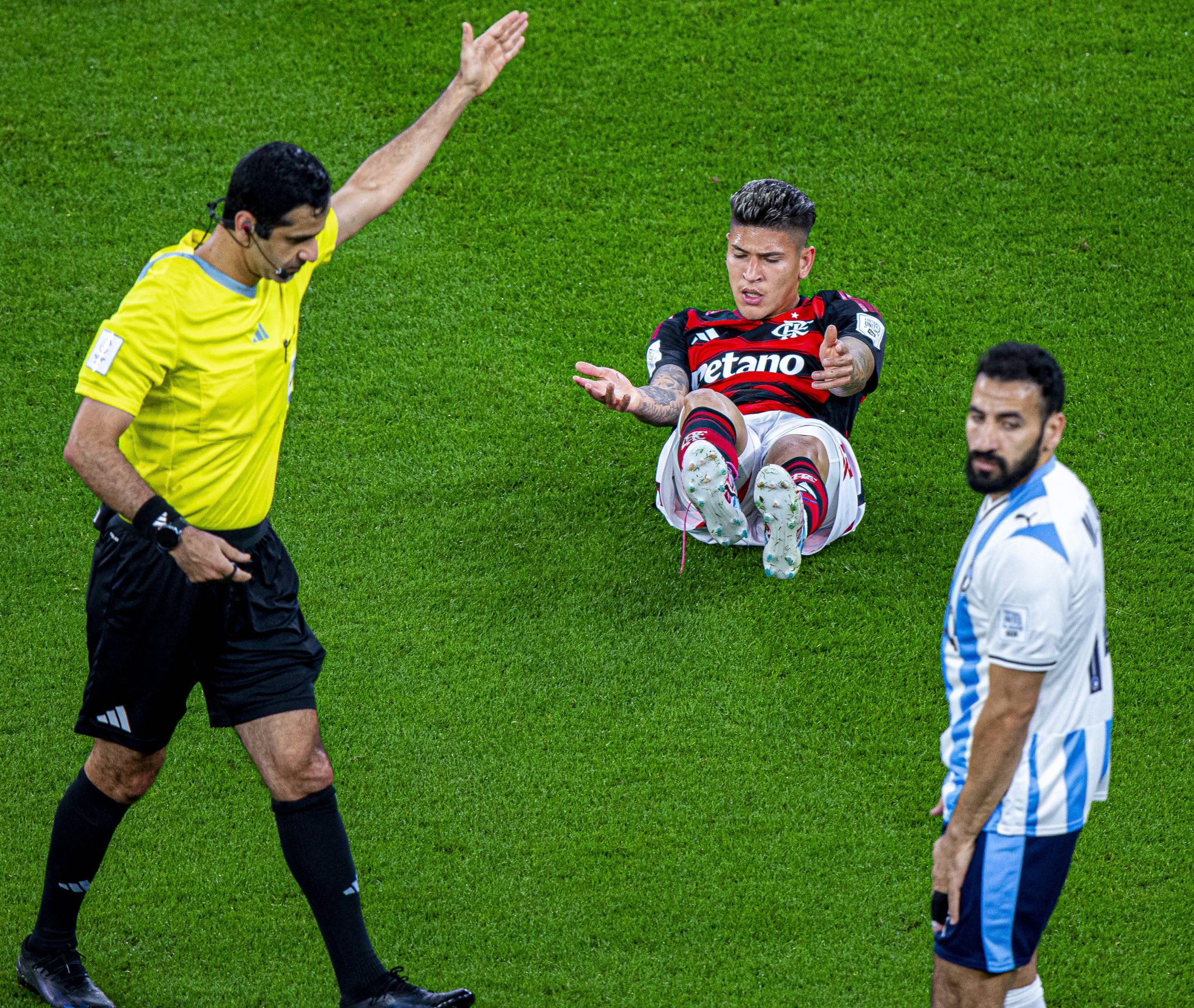 Flamengo e Pyramids durante Copa Intercontinental (Foto: Imago)