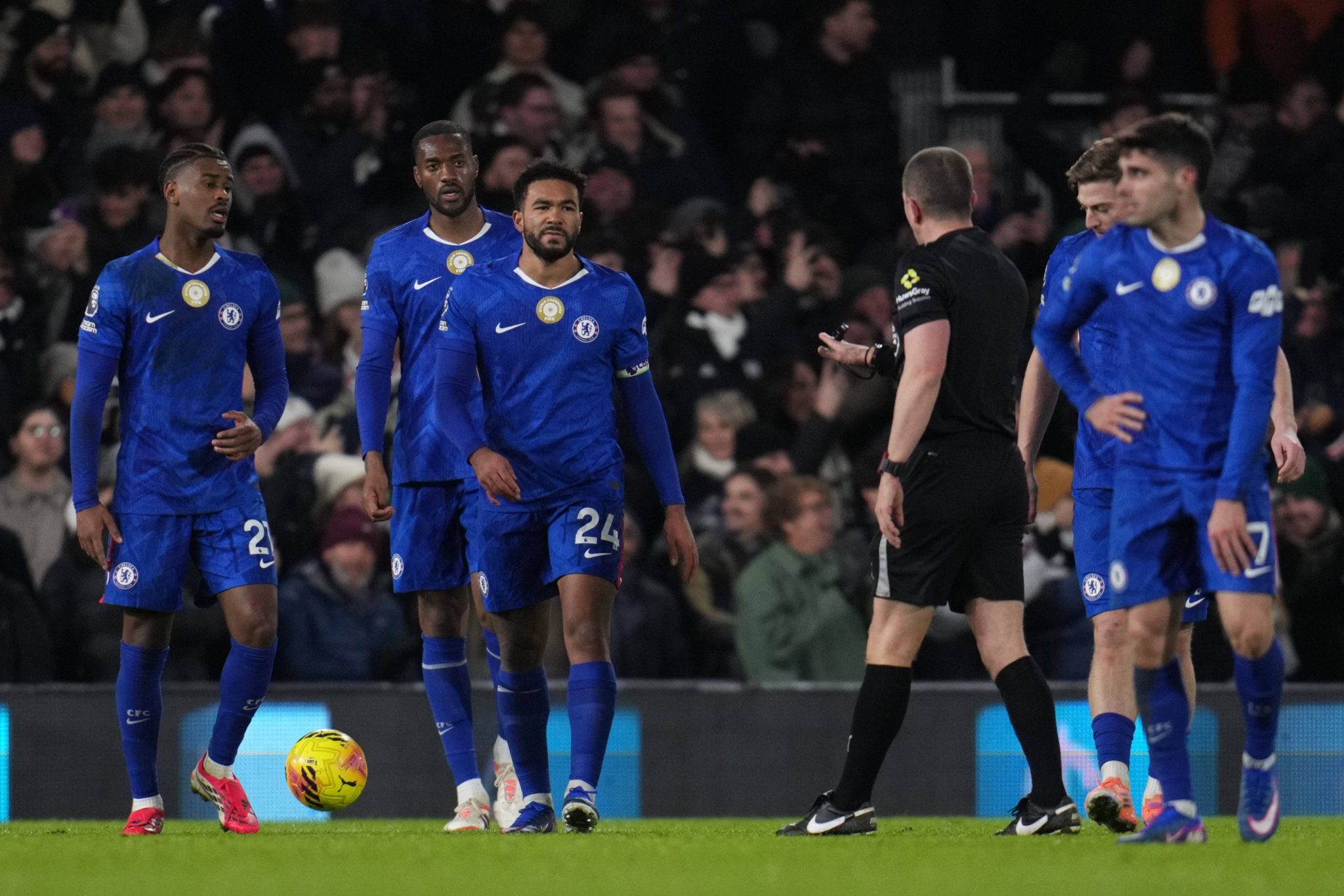 Chelsea durante derrota para o Fulham na Premier League (Foto: Imago)