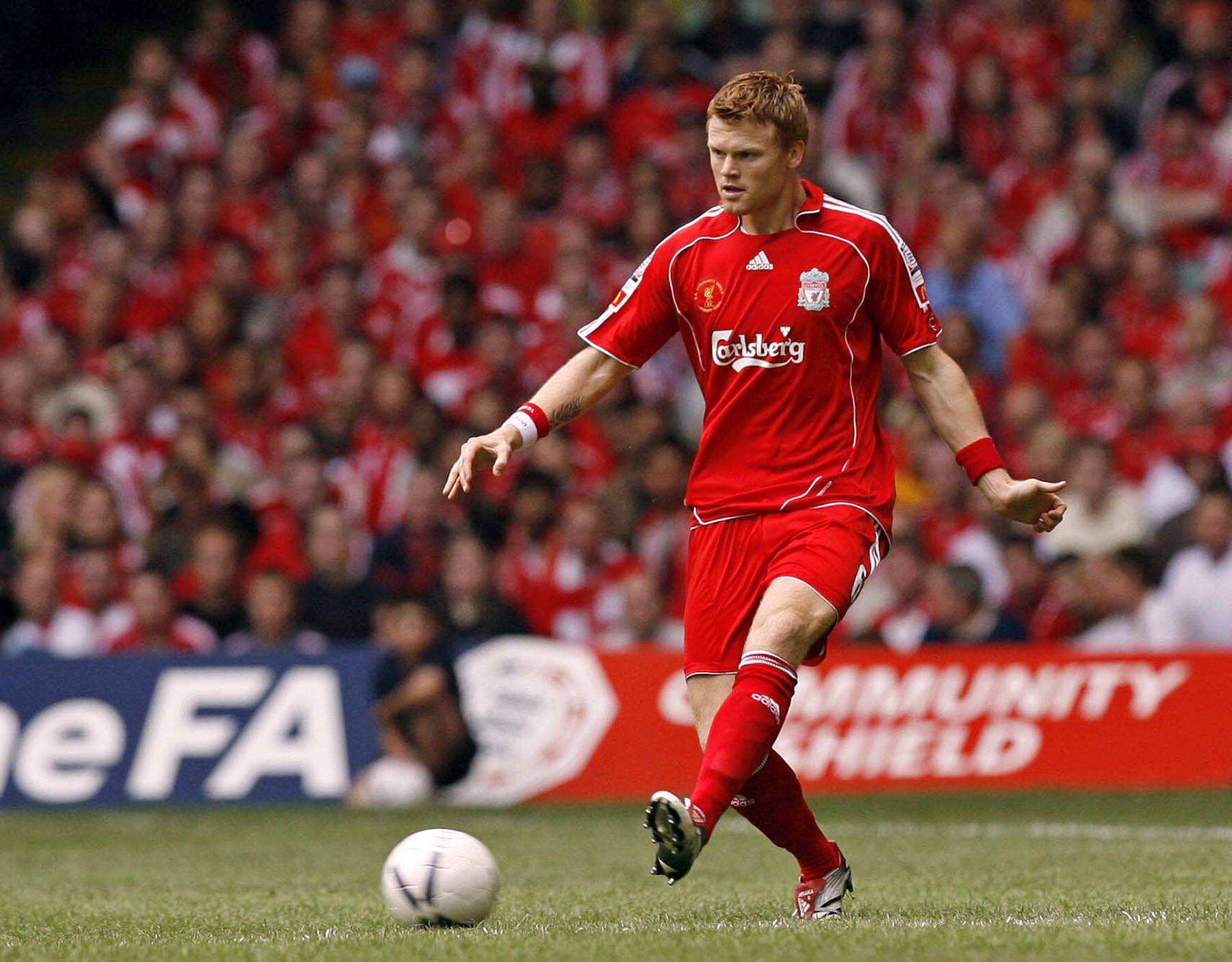 John Arne Riise em atua&ccedil;&atilde;o pelo Liverpool (Foto: Imago)