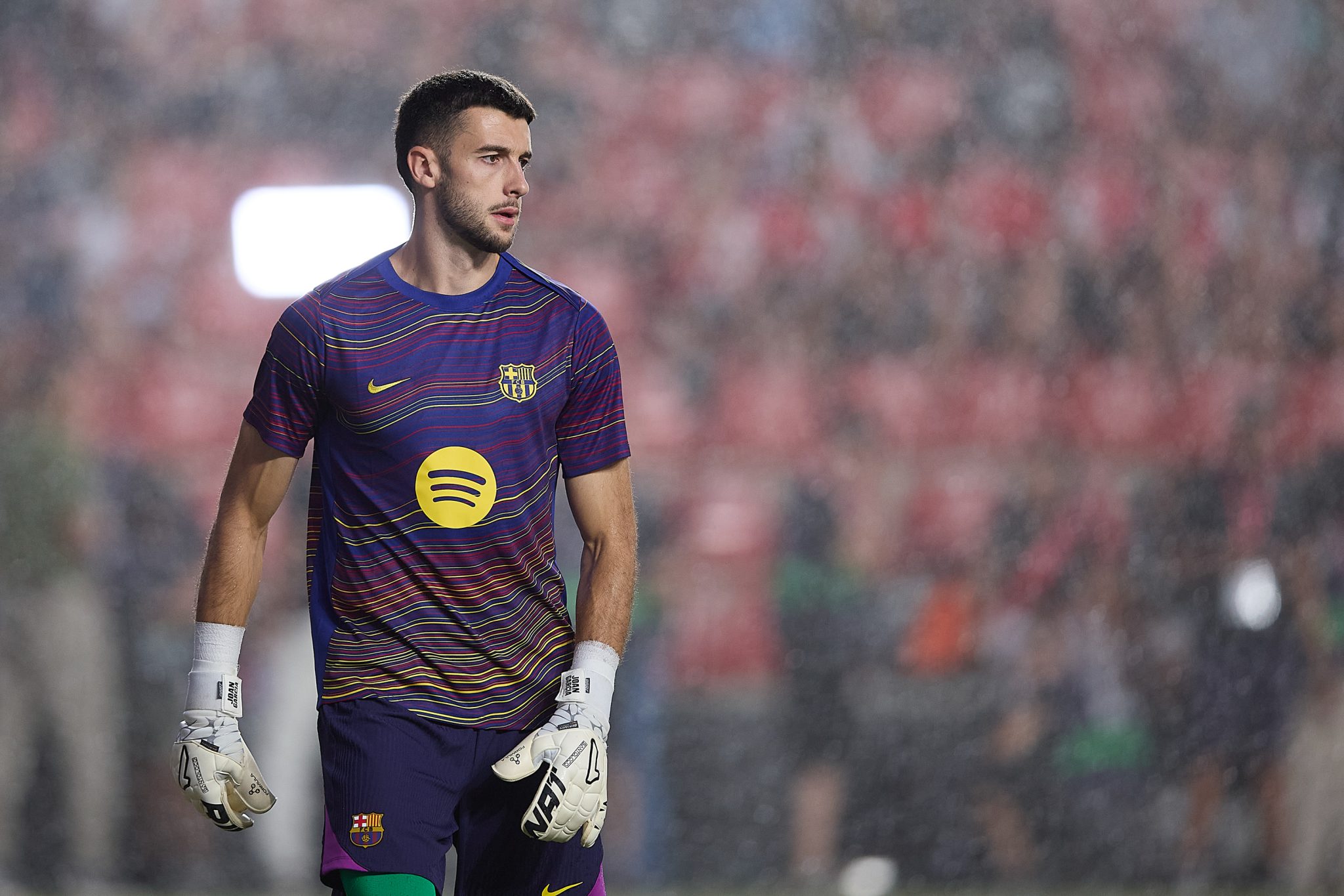 Joan Garcia ser&aacute; recebido com hostilidade pela torcida do Espanyol