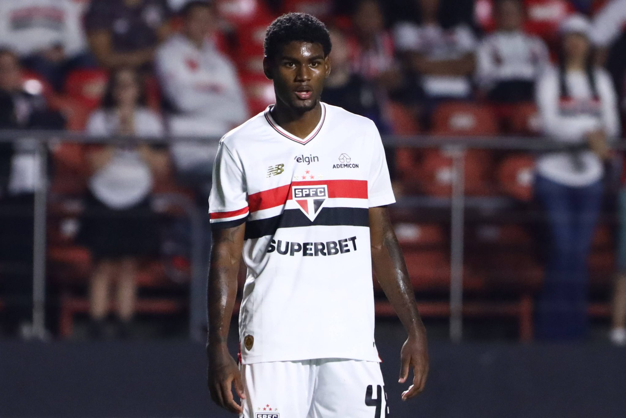Lucas Ferreira pelo S&atilde;o Paulo