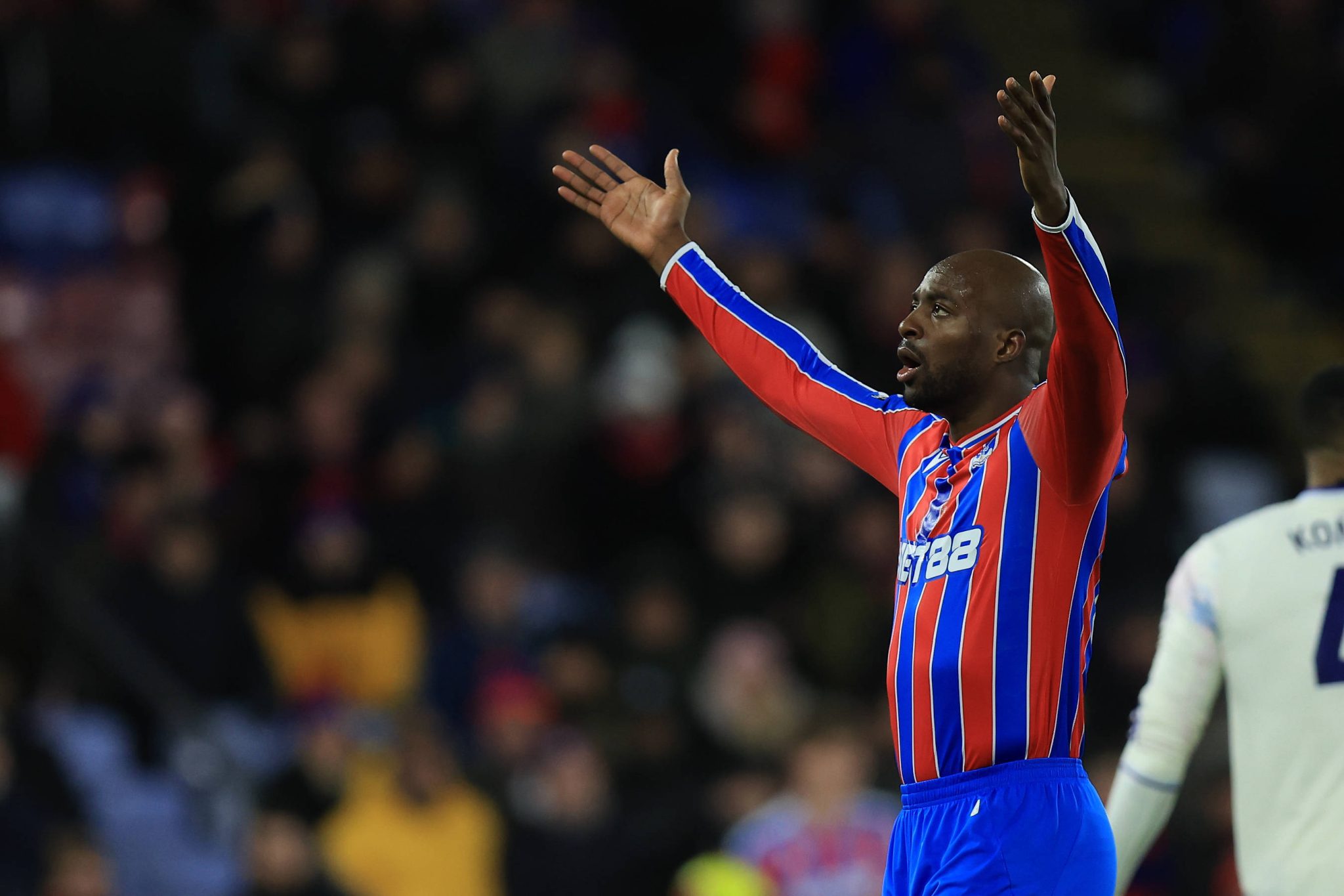 Atual campe&atilde;o da Copa da Inglaterra vive desmonte inesperado em temporada in&eacute;dita