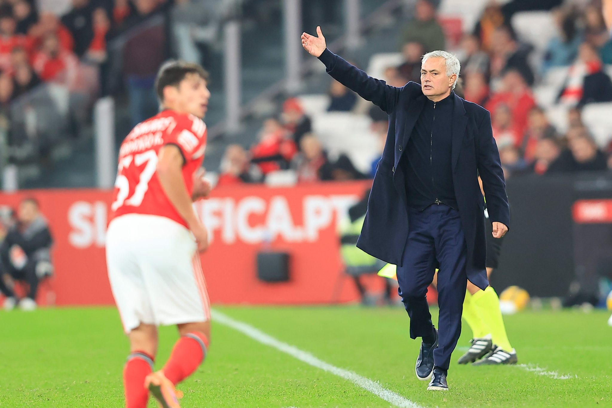 Jos&eacute; Mourinho, t&eacute;cnico do Benfica