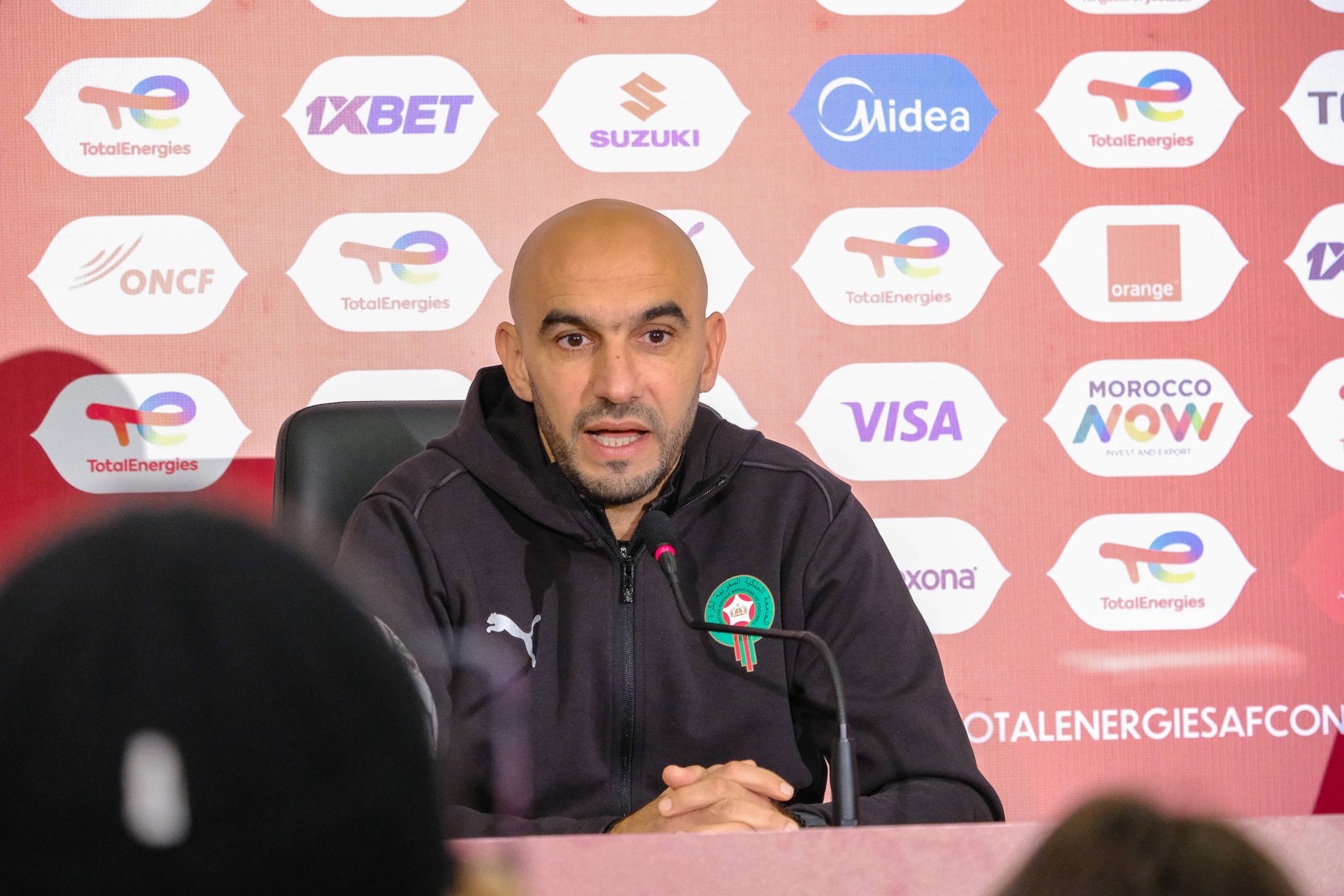 &lsquo;As cr&iacute;ticas aos &aacute;rbitros s&atilde;o uma vergonha&rsquo;: T&eacute;cnico do Marrocos se revolta com pol&ecirc;micas da CAN