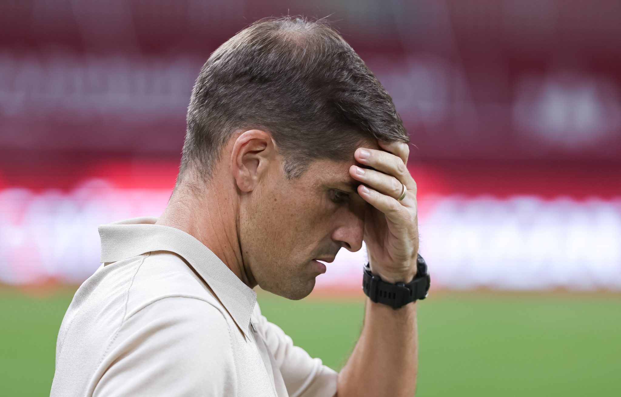 &lsquo;Inseri tudo no ChatGPT&rsquo;: Treinador &eacute; demitido por uso excessivo de intelig&ecirc;ncia artificial