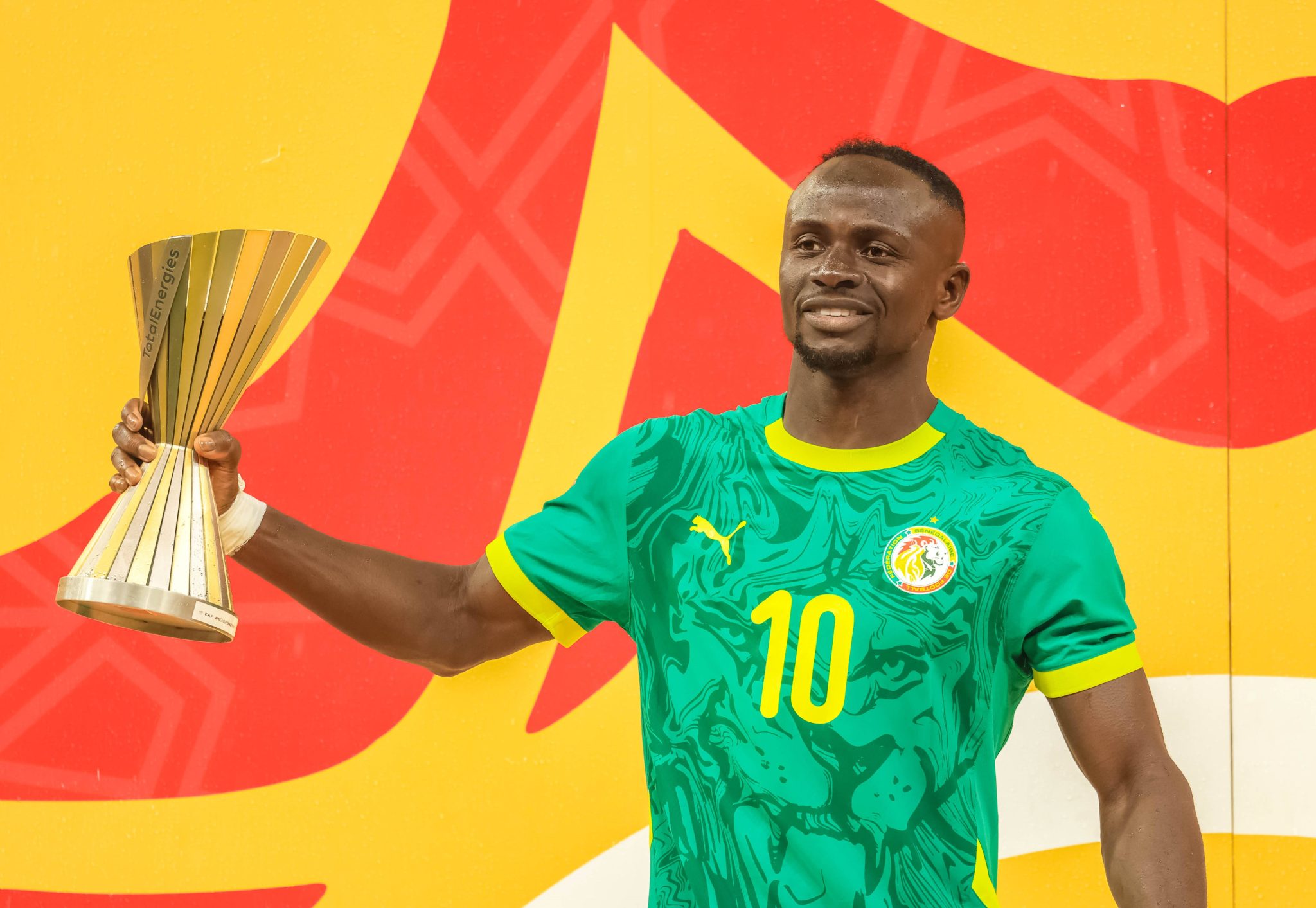 Man&eacute; revela como desafiou t&eacute;cnico e convenceu Senegal a esquecer pol&ecirc;mica em final da CAN