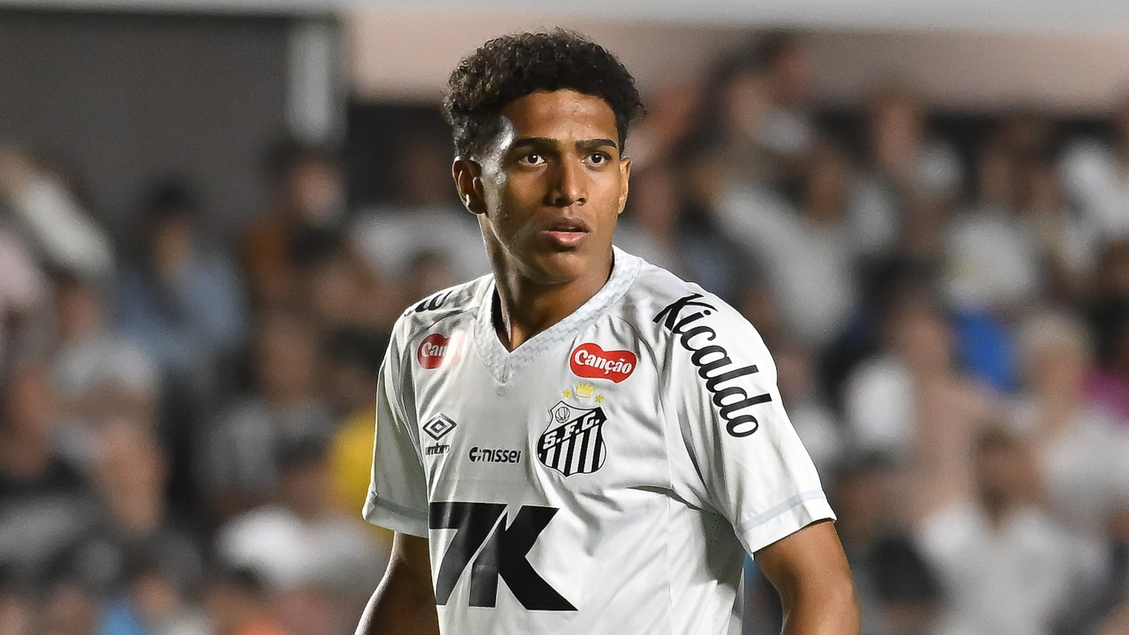 Tottenham lidera corrida entre gigantes europeus por joia do Santos