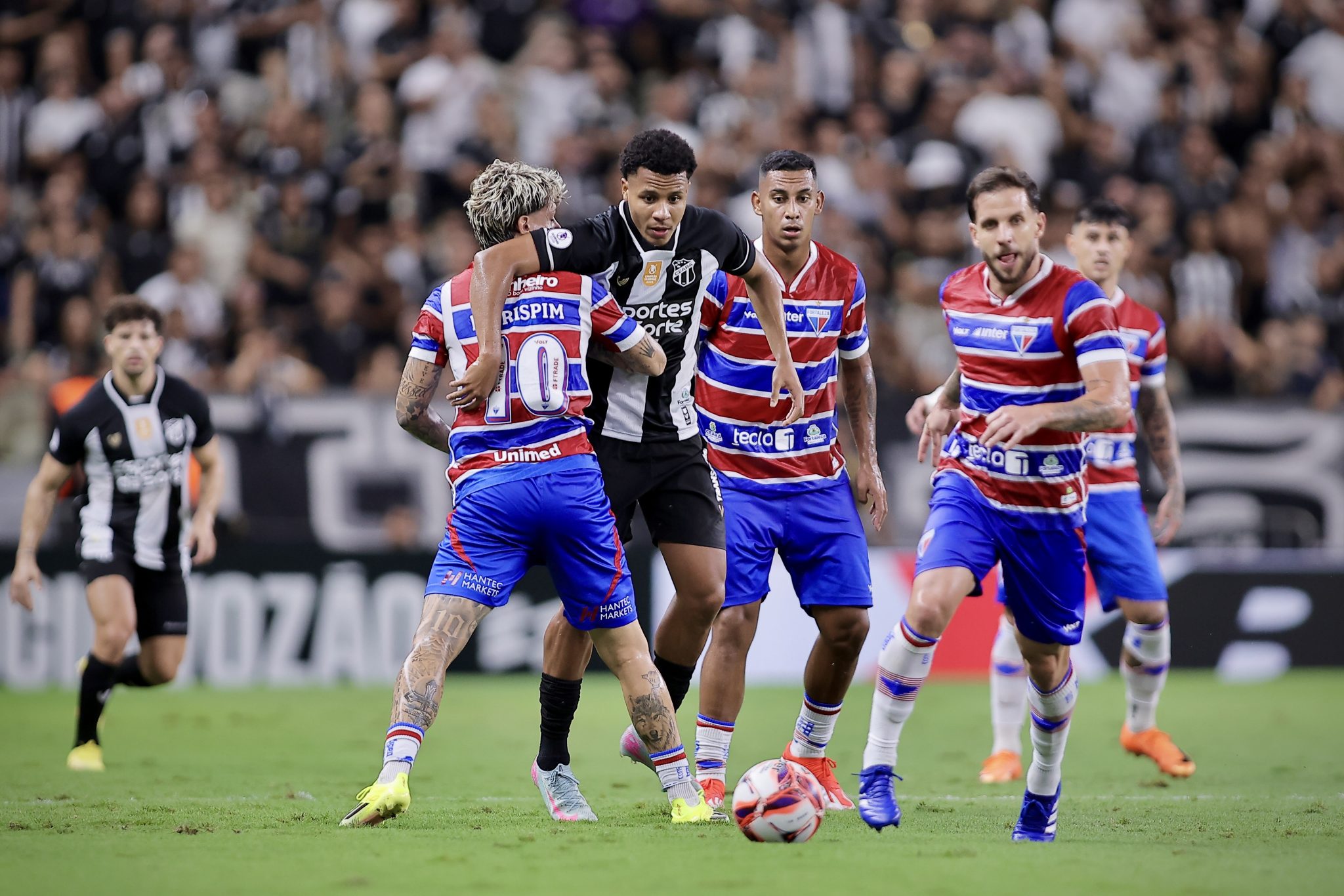 Cear&aacute; e Fortaleza se enfrentam pelo Estadual. Rivais cearenses v&atilde;o jogar a S&eacute;rie B 2026