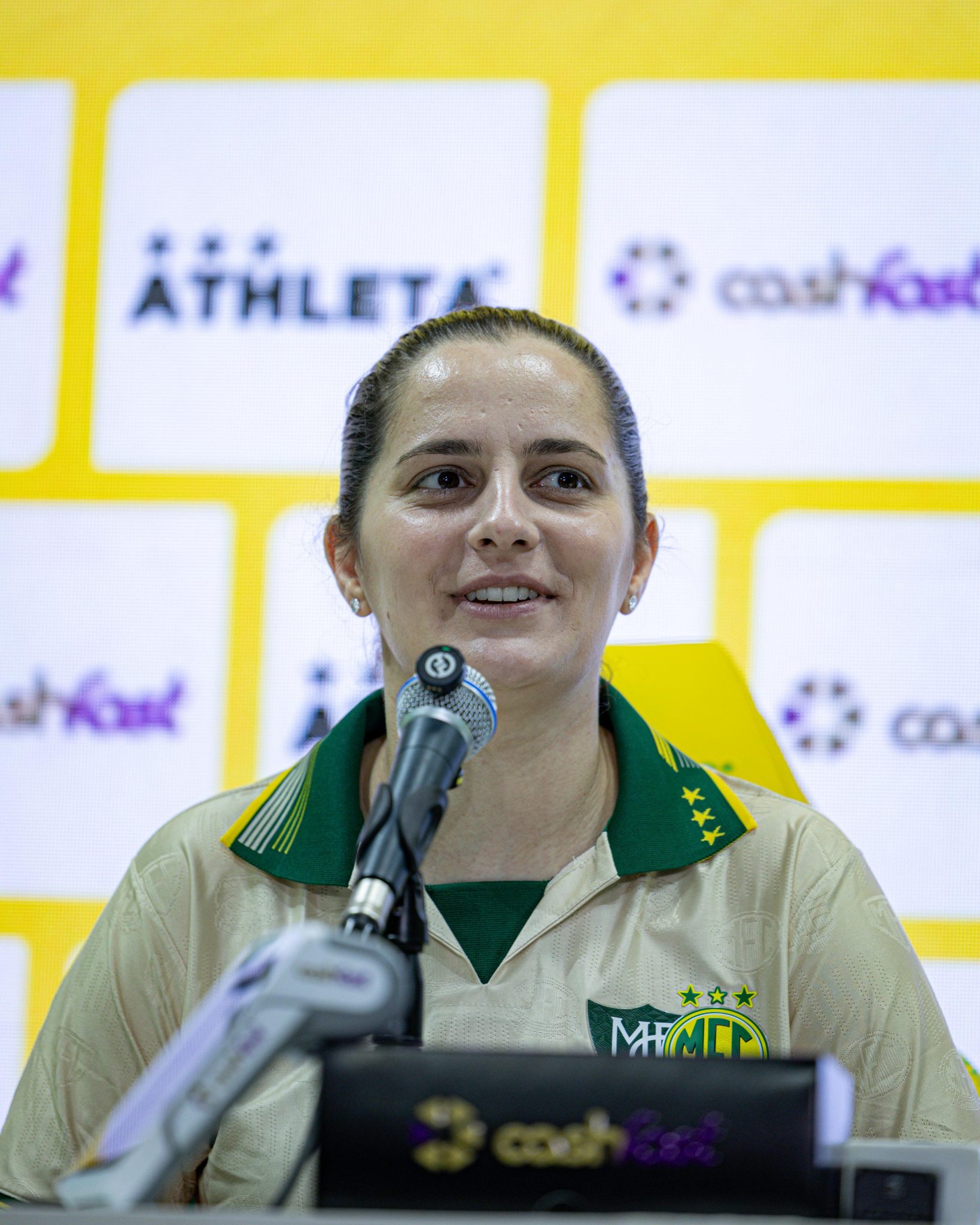 T&eacute;cnica Carine Bosetti, do Mirassol feminino (Foto: JP Pinheiro/ Ag&ecirc;ncia Mirassol)