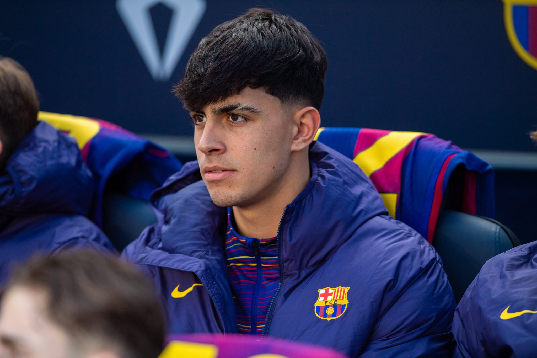 Marc Bernal no banco de reservas do Barcelona (Foto: Imago)