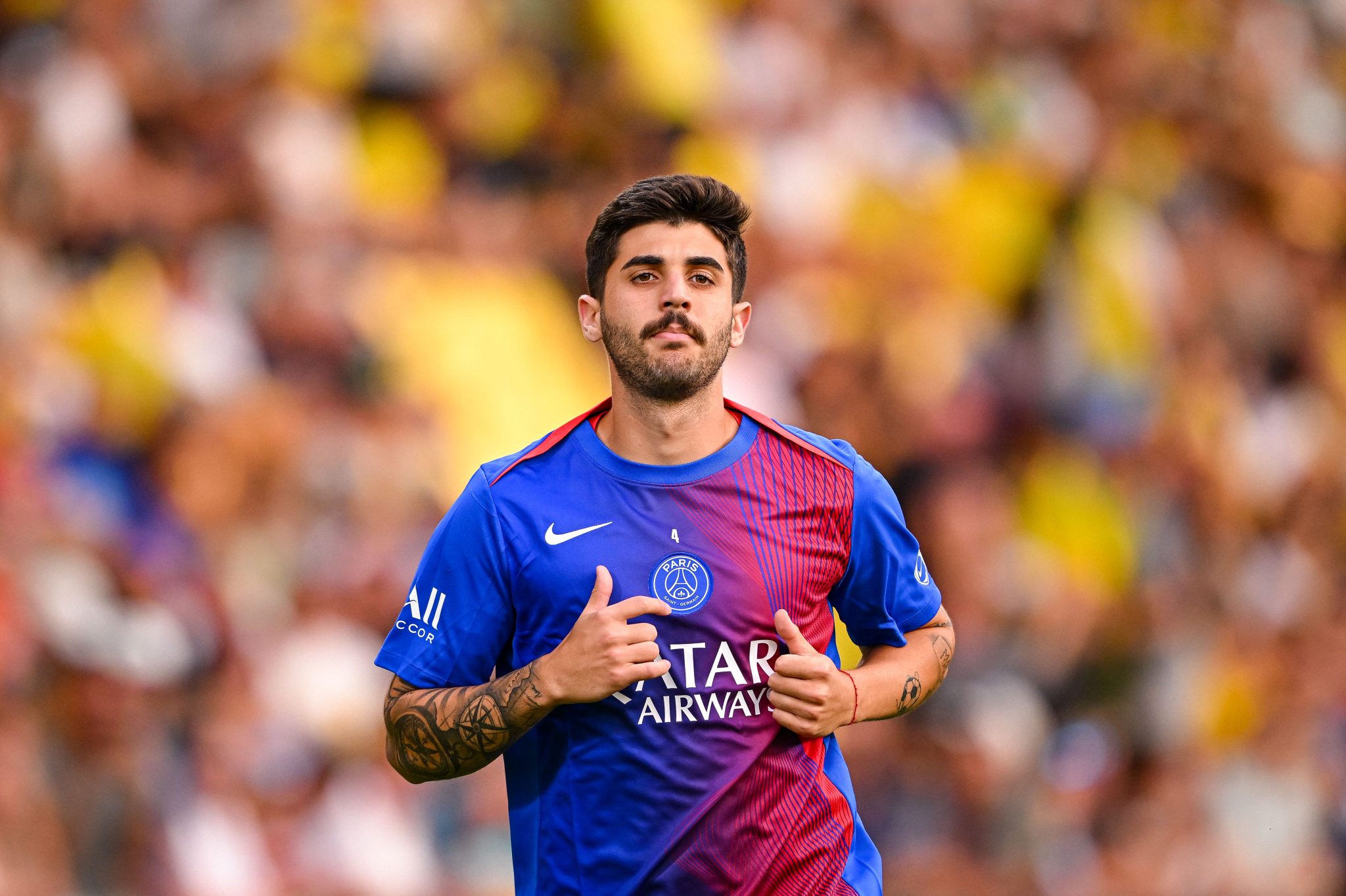 Dilema no PSG pode pesar no futuro de Beraldo na sele&ccedil;&atilde;o brasileira