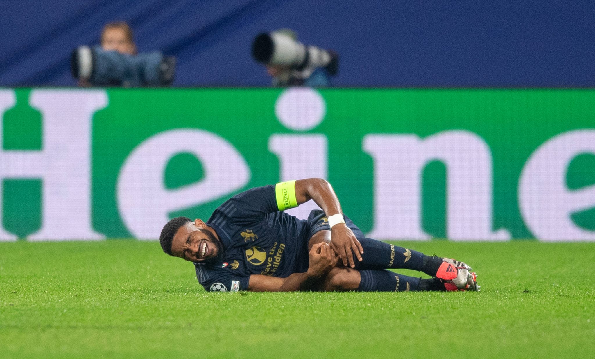 Bremer sofreu grave les&atilde;o no joelho em outubro de 2024 (Foto: Imago)