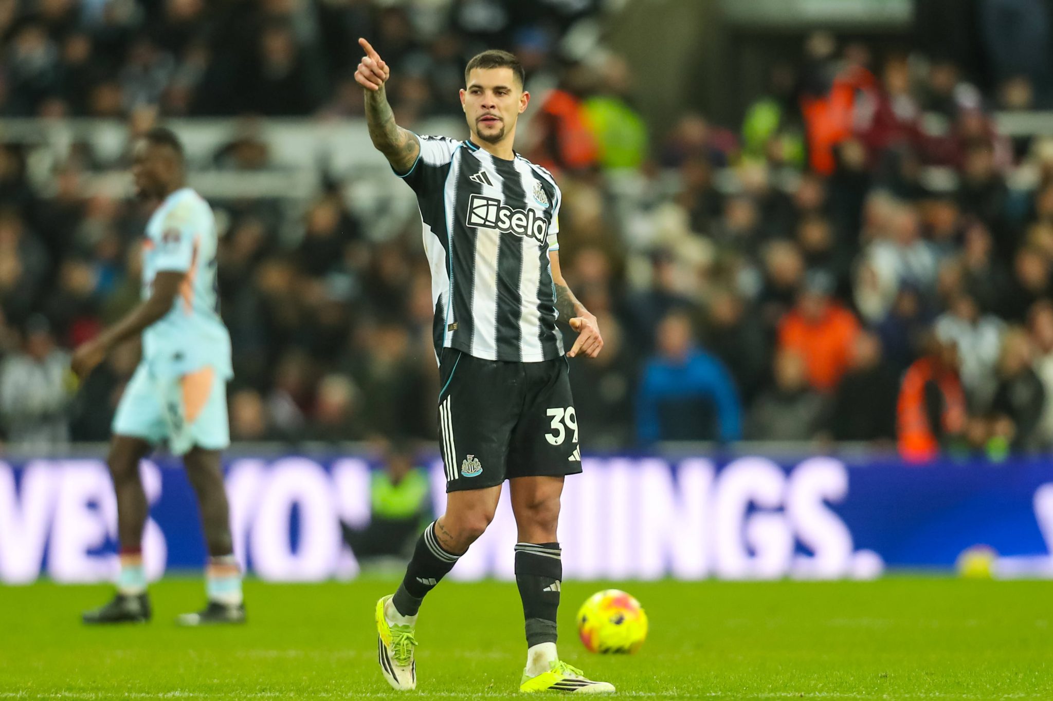 Bruno Guimar&atilde;es &eacute; a refer&ecirc;ncia t&eacute;cnica do Newcastle (Foto: Imago)
