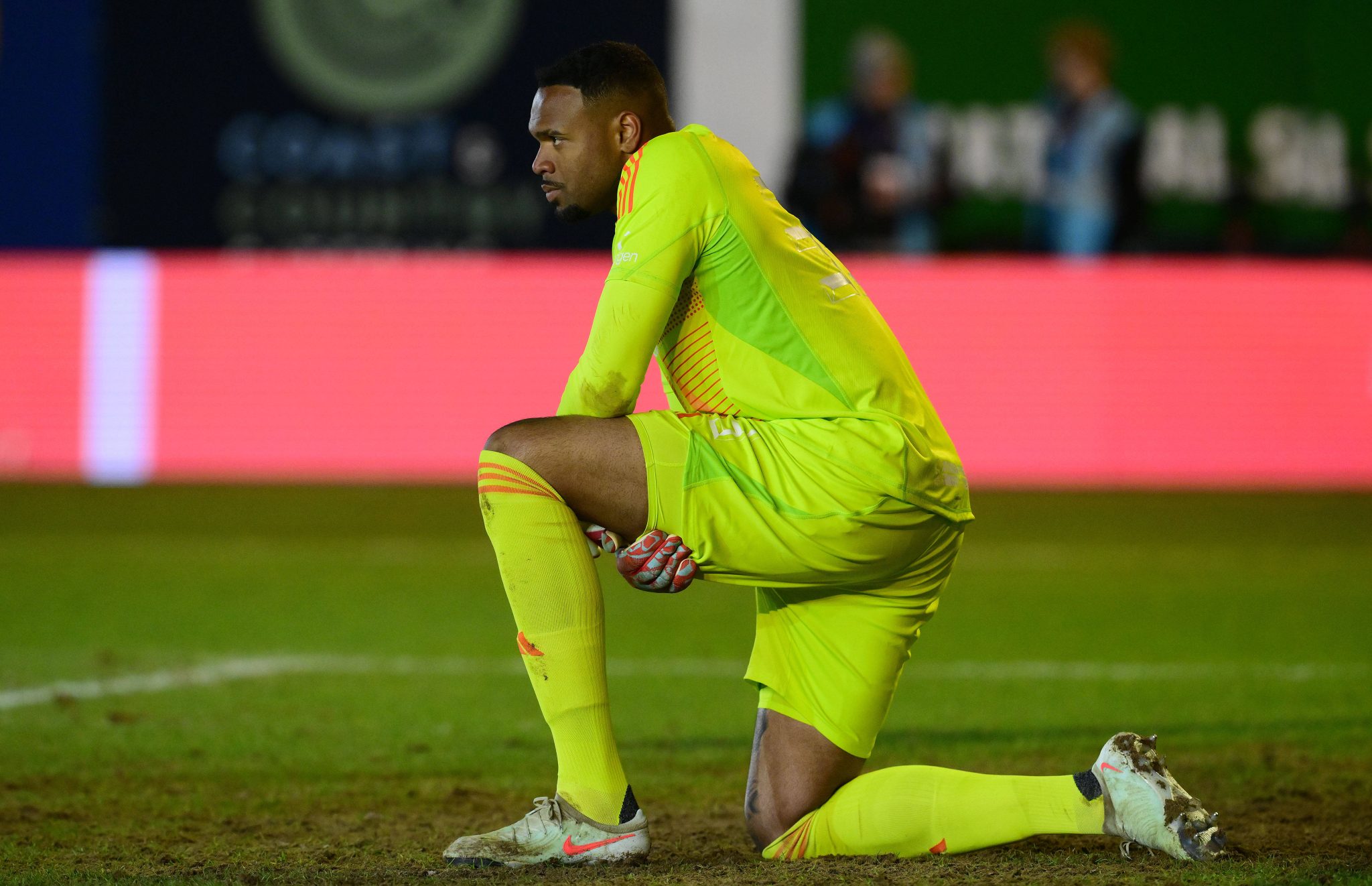 Carlos Miguel em a&ccedil;&atilde;o pelo Nottingham Forest