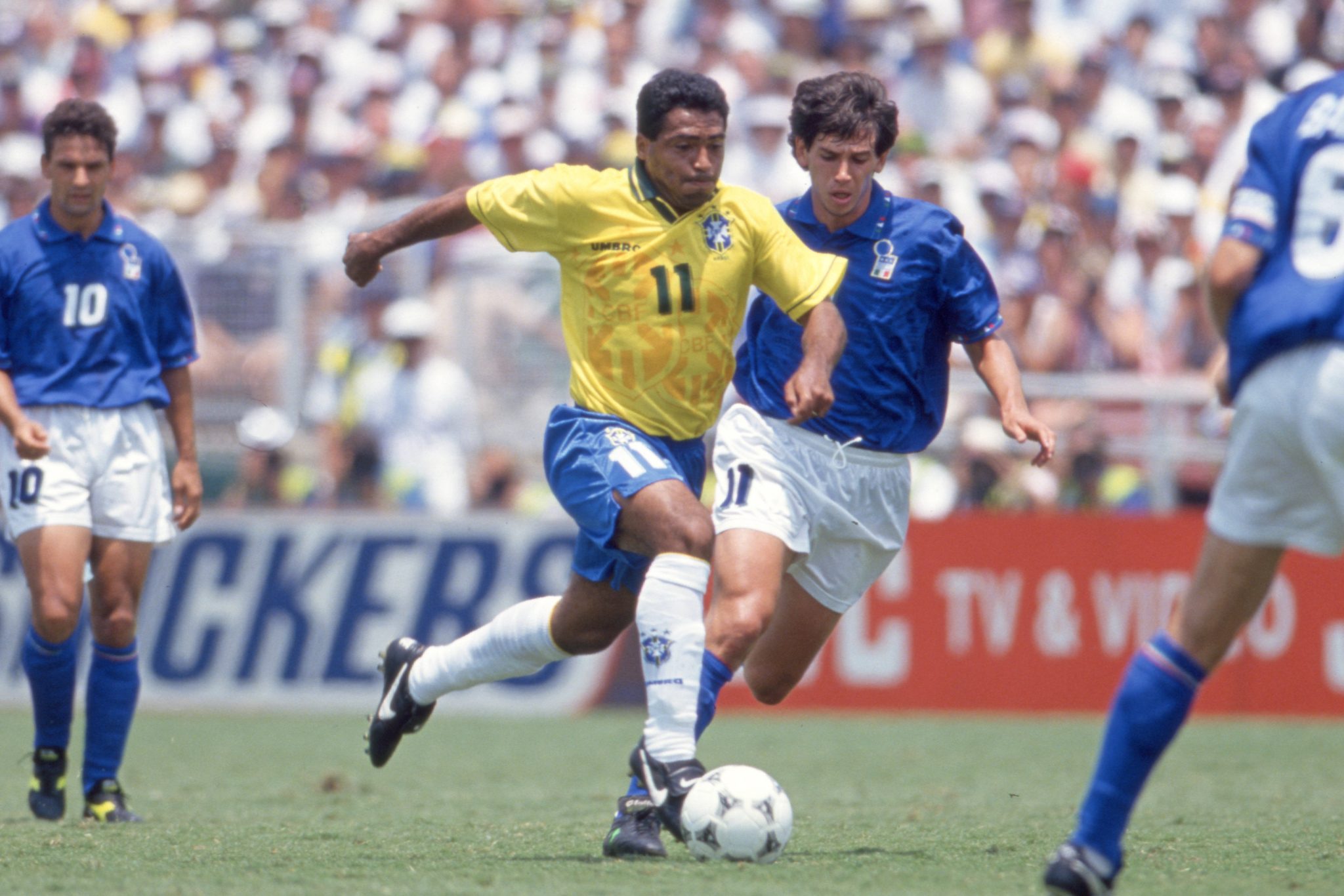 &lsquo;Um do Milan, um da Inter&rsquo;: Ex-jogador revela bastidores de p&ecirc;naltis da It&aacute;lia na Copa de 1994