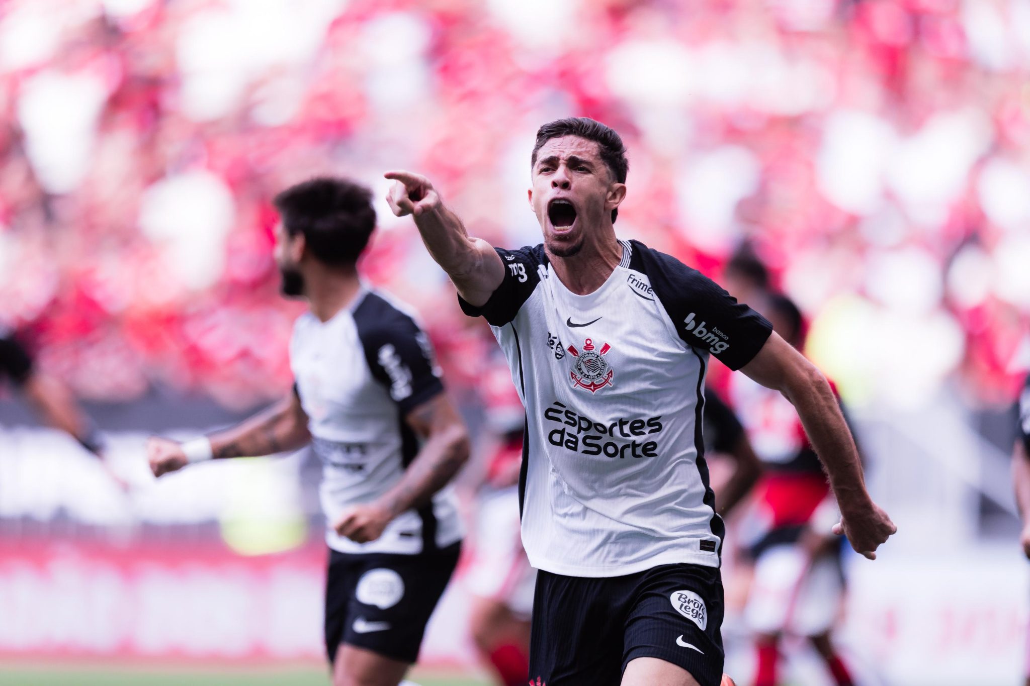 Corinthians se aproveita de escolhas do Flamengo e &eacute; campe&atilde;o com assinatura de Dorival