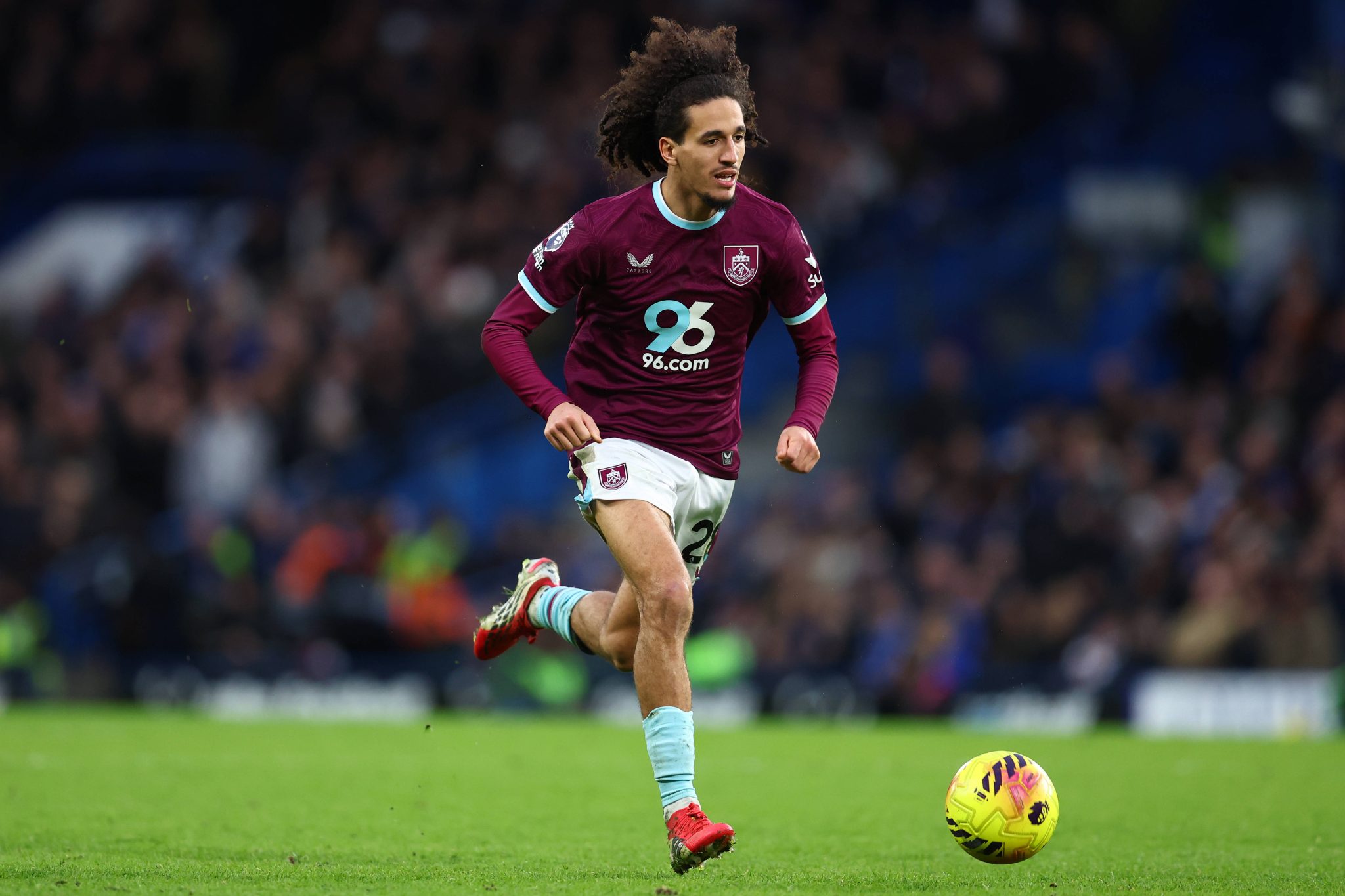 Hannibal Mejbri em a&ccedil;&atilde;o pelo Burnely 