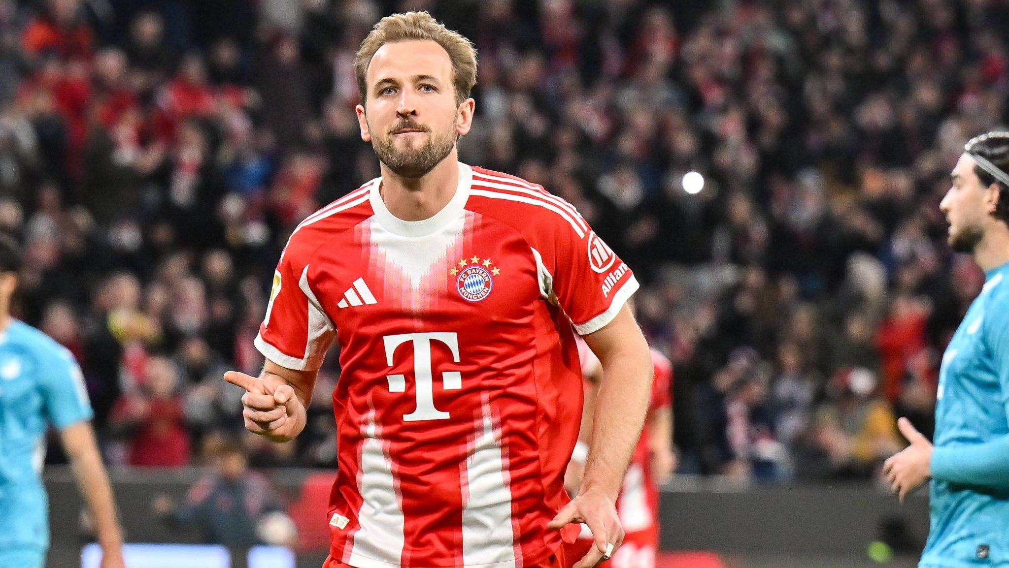 Harry Kane n&atilde;o cansa de ser craque e refor&ccedil;a soberania do Bayern de Munique sobre Hoffenheim