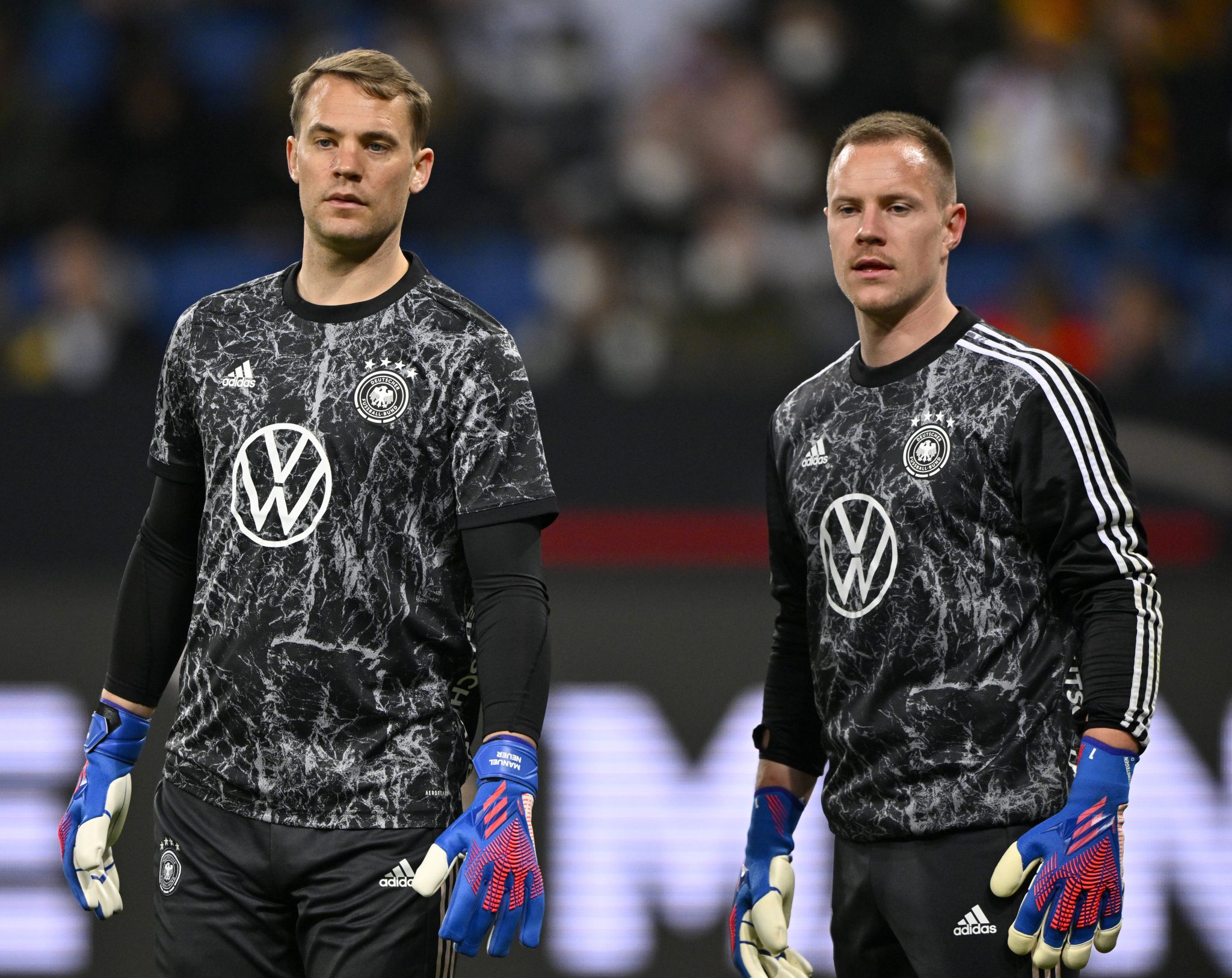 Manuel Neuer e Marc-Andre ter Stegen em treino da sele&ccedil;&atilde;o da Alemanha (Foto: Imago)