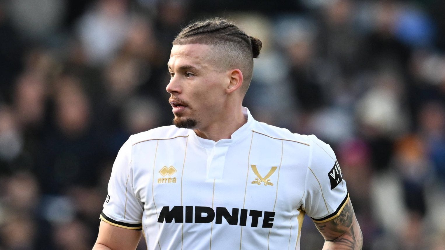 &lsquo;Por que n&atilde;o&rsquo;: A mensagem de texto que convenceu volante escanteado do City a mudar de clube