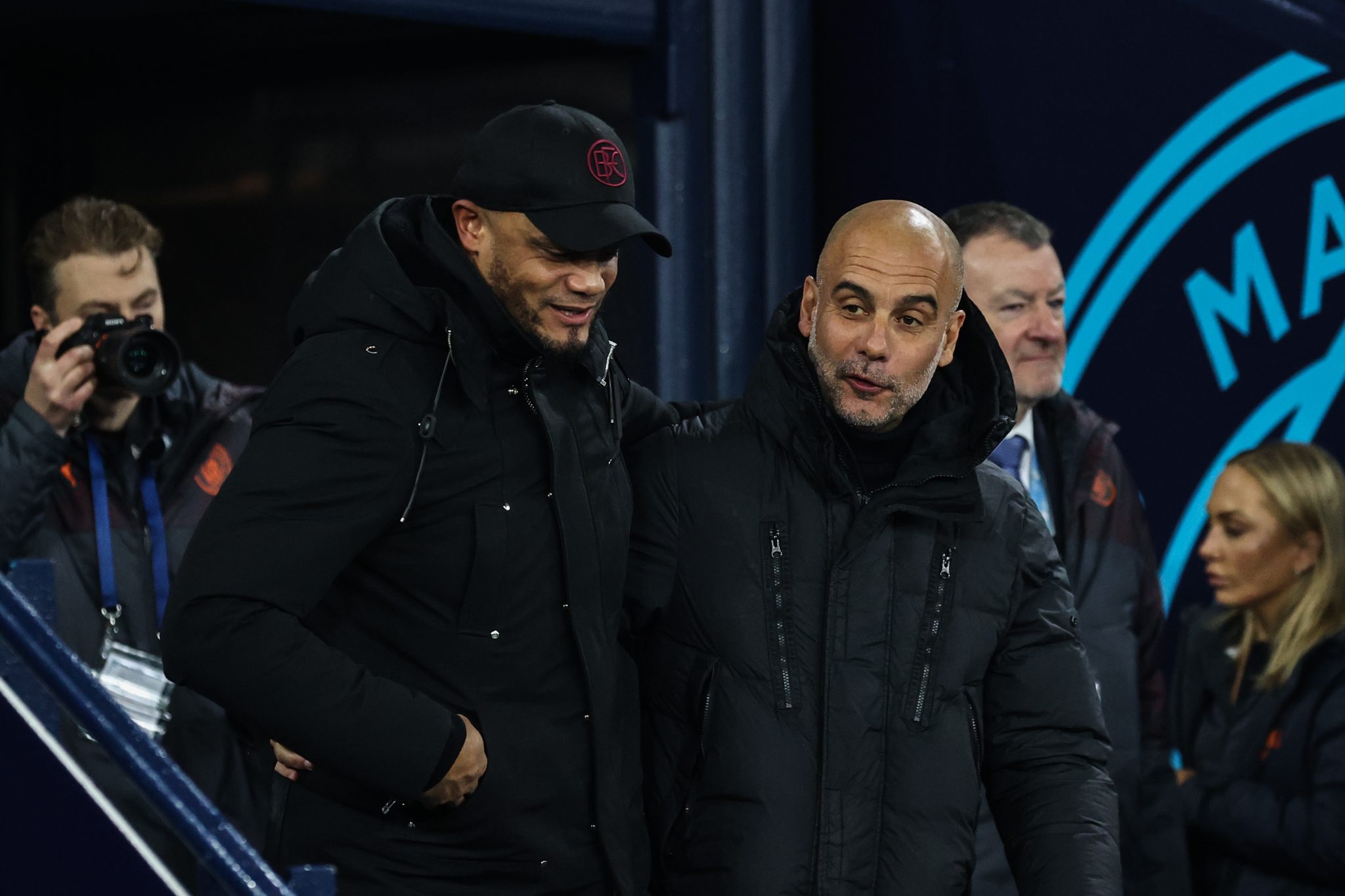 &lsquo;N&atilde;o se trata exatamente de t&aacute;ticas&rsquo;: Kompany revela maior aprendizado com Pep Guardiola