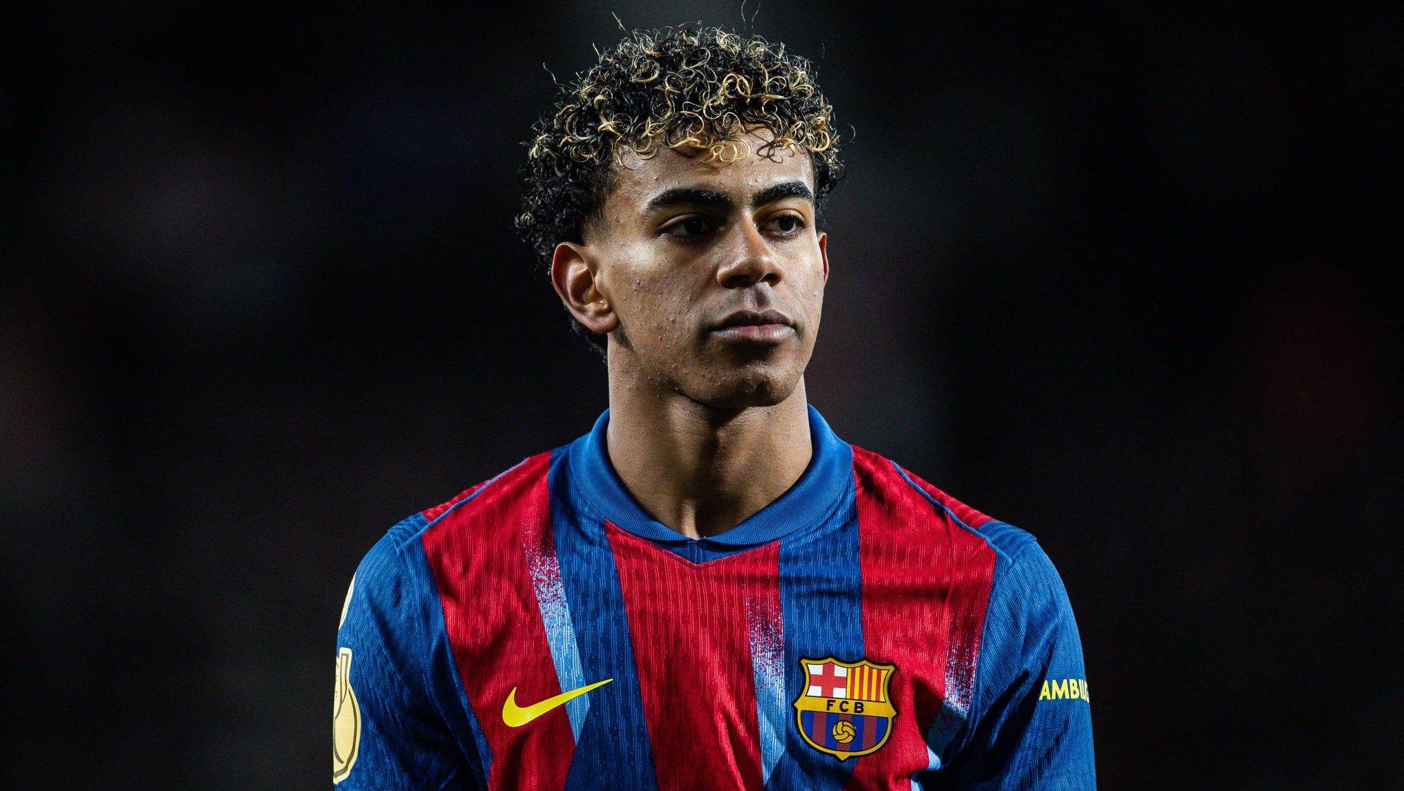 Yamal: &lsquo;Tento n&atilde;o me concentrar s&oacute; no futebol, nem ver v&iacute;deos do lateral que vou enfrentar&rsquo;