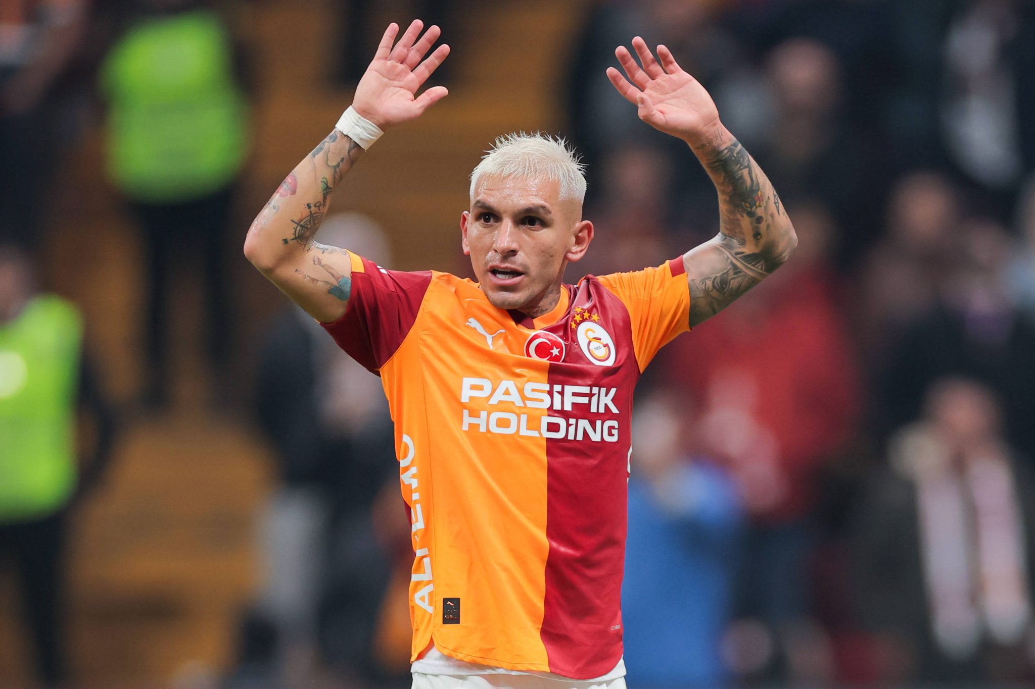 Lucas Torreira em partida do Galatasaray (Foto: Imago)