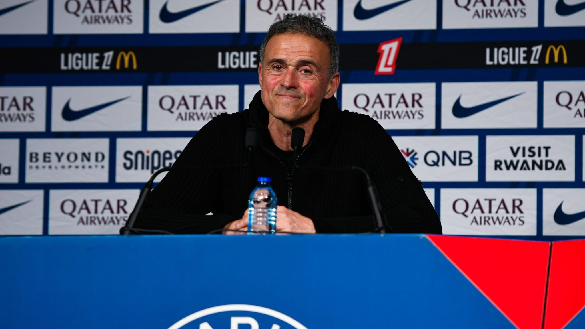 Luis Enrique: &lsquo;N&atilde;o existem jogadores perfeitos, mas algu&eacute;m como ele est&aacute; muito perto&rsquo;