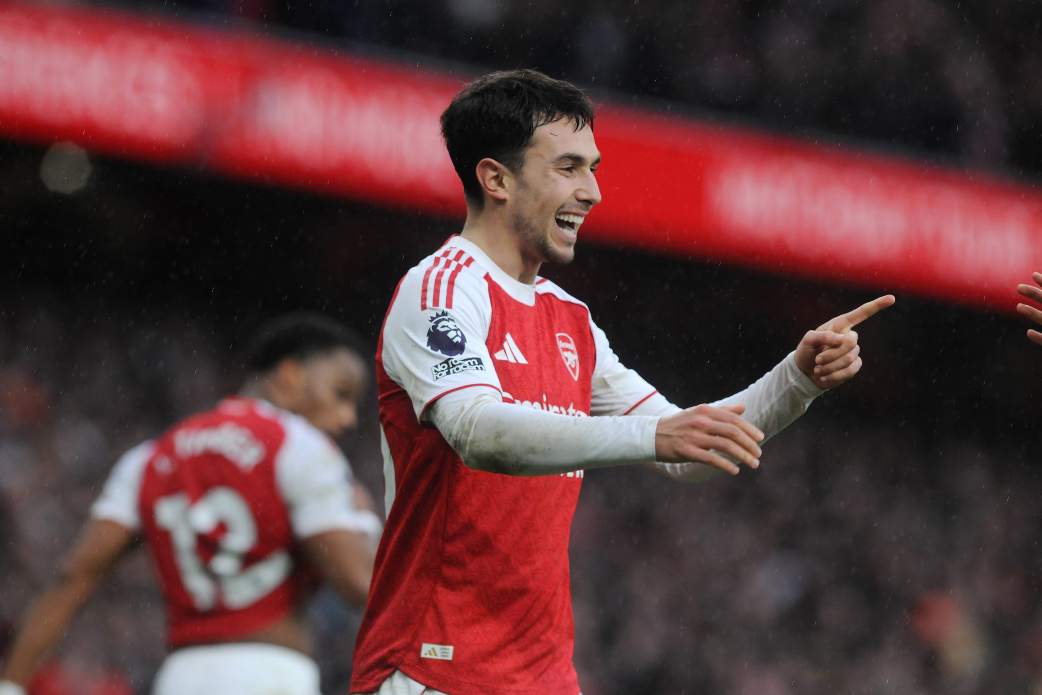 Mart&iacute;n Zubimendi celebra gol em Arsenal x Sunderland (Foto: Imago)