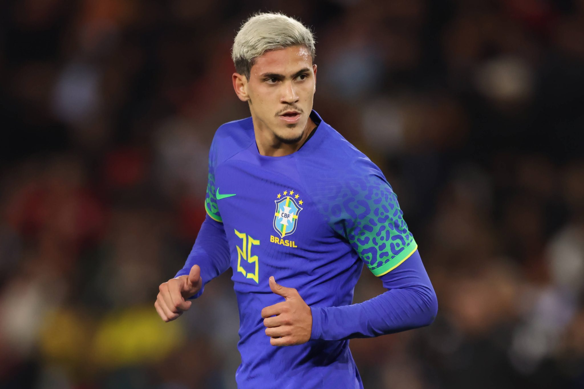 Pedro pela sele&ccedil;&atilde;o brasileira em setembro de 2022 (Foto: Imago)