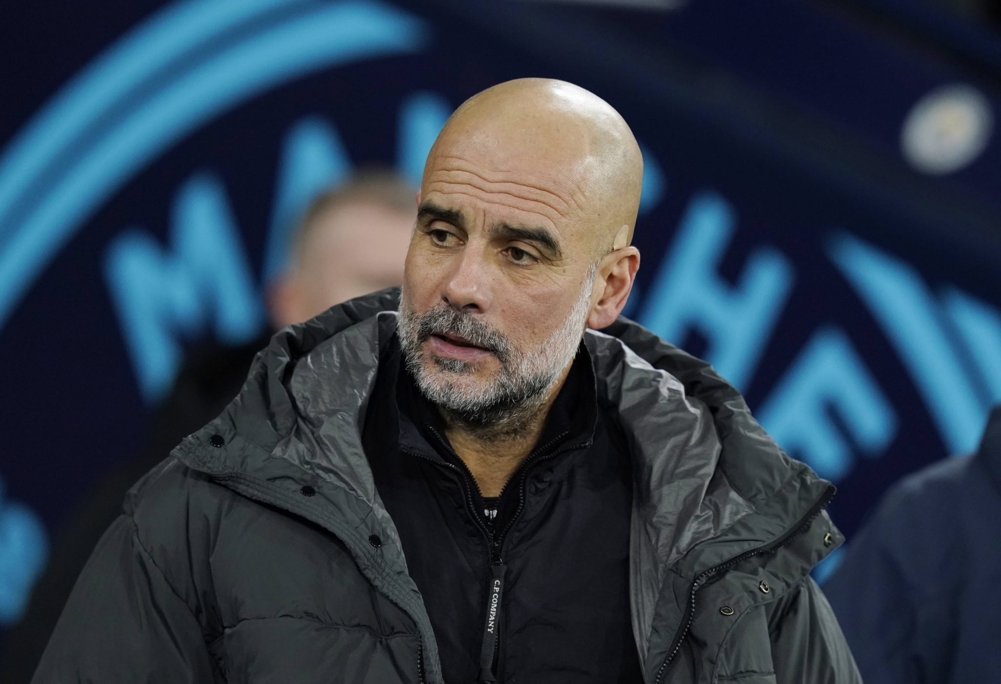 Guardiola: &lsquo;Eles querem que eu fique calado e n&atilde;o diga nada; condeno todos os conflitos&rsquo;