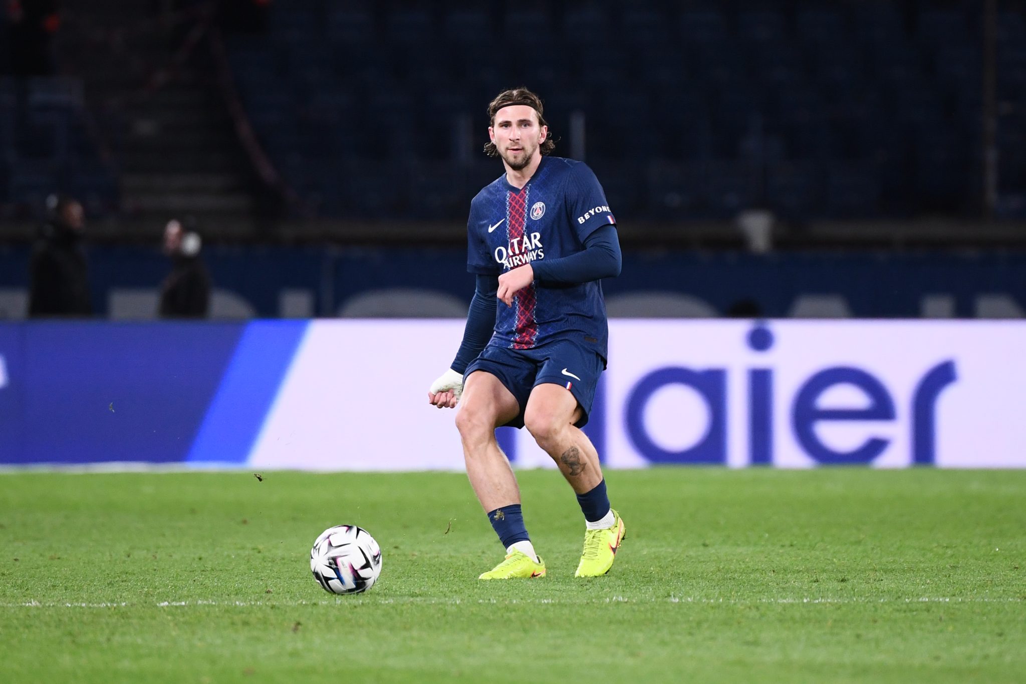 Illya Zabarnyi pelo PSG (Foto: Icon Sport)