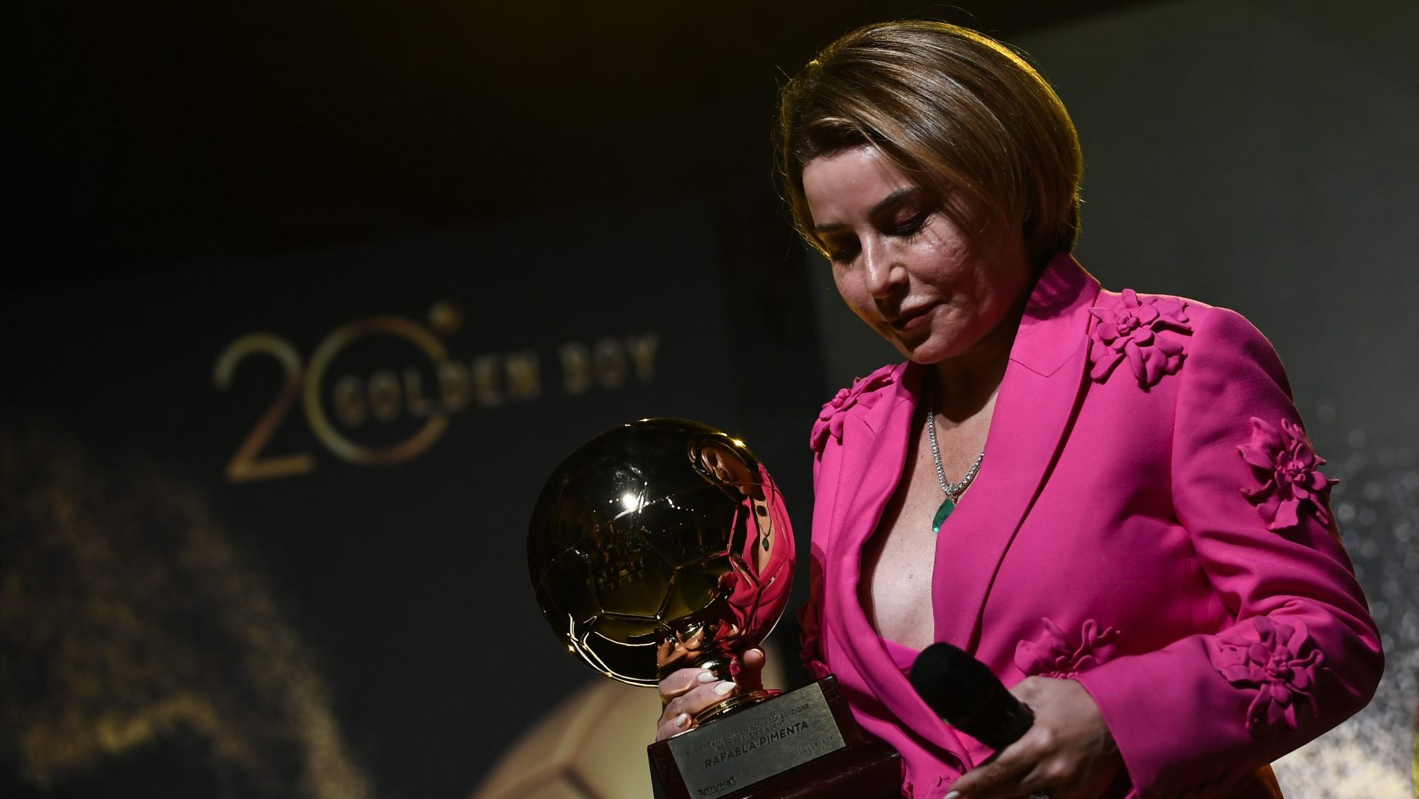 &lsquo;Por que um jogador no Brasil pode custar R$ 490 milh&otilde;es e no M&eacute;xico custar 10% disso?&rsquo;