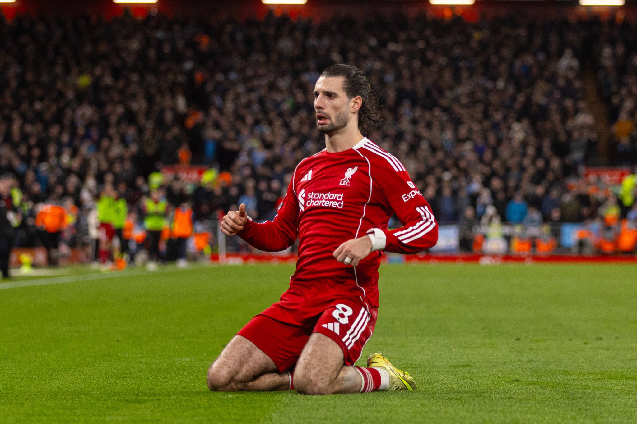 Szoboszlai marca gola&ccedil;o pelo Liverpool