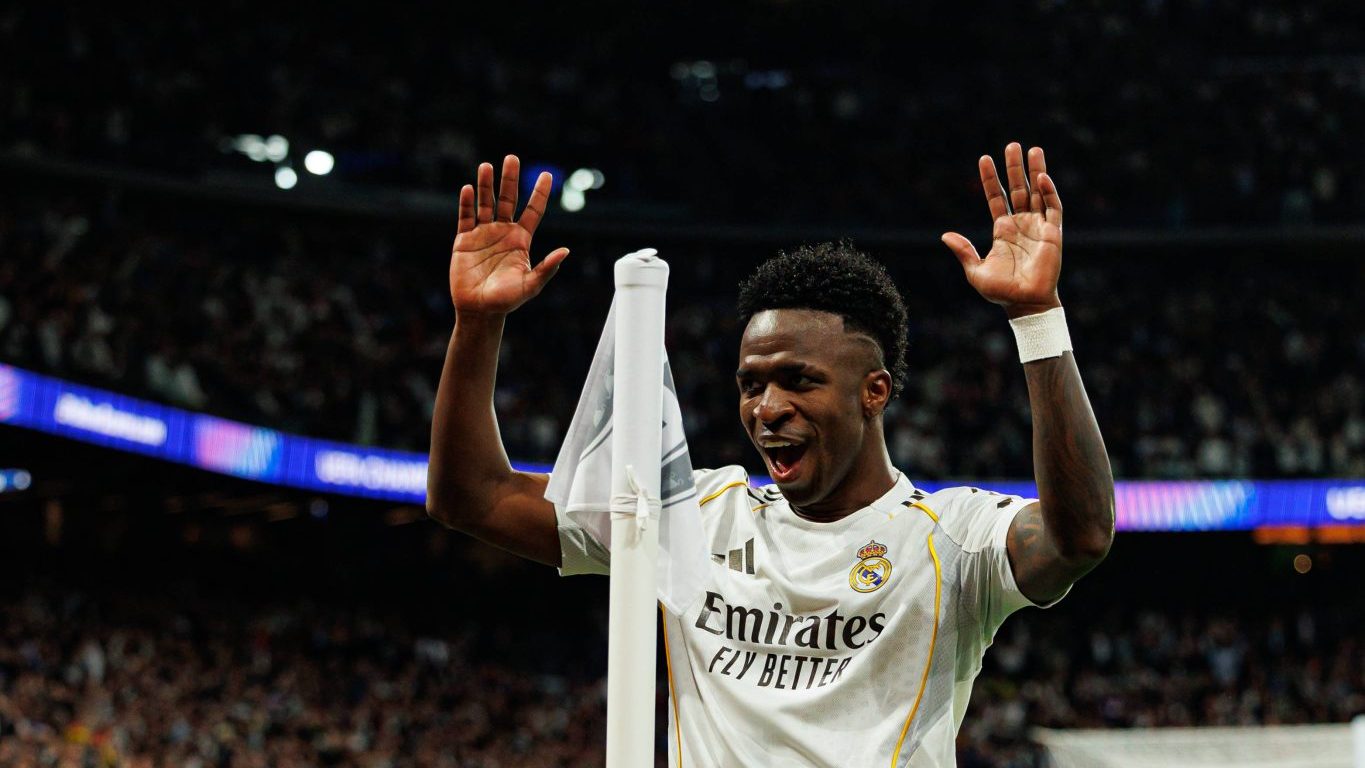 Vinicius J&uacute;nior baila na cara do Benfica em dia de Real Madrid com velha aura na Champions