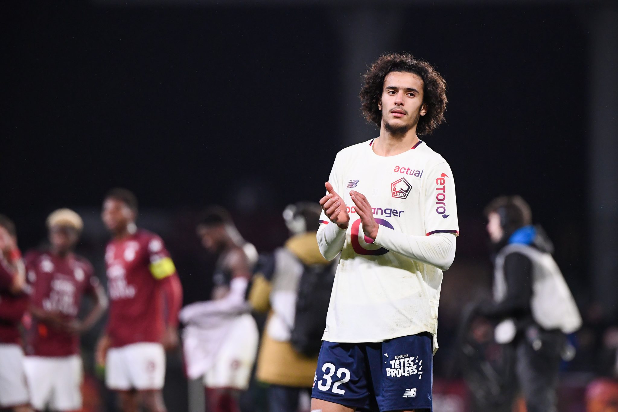 Ayyoubi Bouaddi lamenta ap&oacute;s derrota do Lille (Foto: Philippe Lecoeur/FEP/Icon Sport)