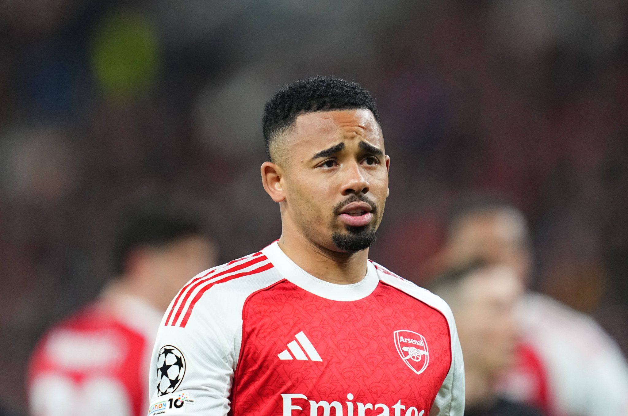 Arsenal avalia renova&ccedil;&atilde;o do elenco e seis jogadores podem deixar o clube