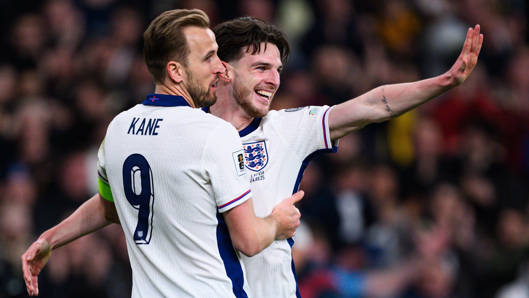 Harry Kane e Declan Rice comemoram gol da Inglaterra
