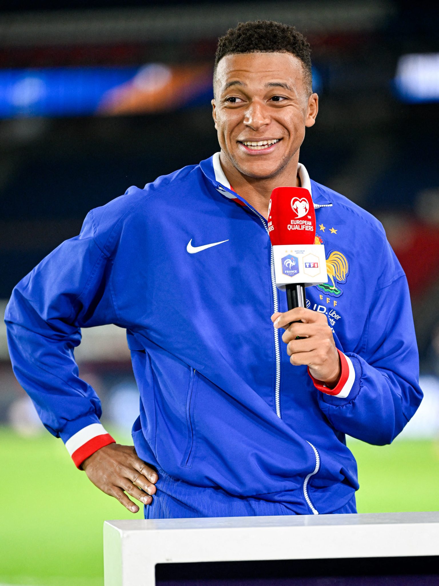 Kylian Mbapp&eacute; em entrevista ap&oacute;s amistoso da sele&ccedil;&atilde;o francesa