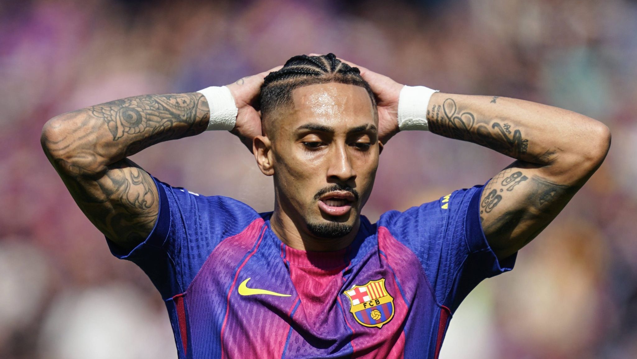 Les&atilde;o de Raphinha frustra Barcelona, mas pode ser chance para atacante que precisa se provar