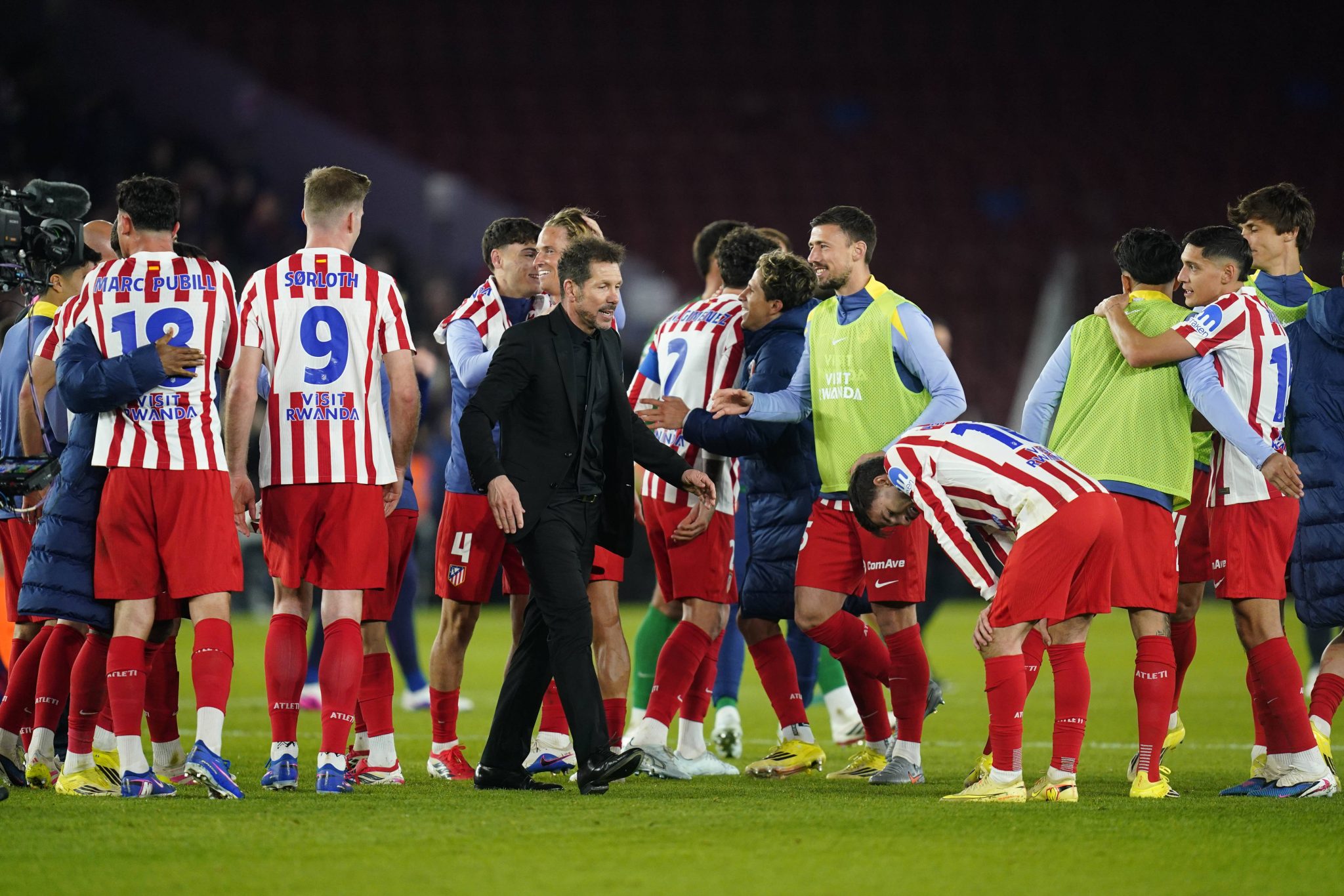 Atl&eacute;tico de Madrid, ap&oacute;s vit&oacute;ria sobre o Barcelona na Copa do Rei (Foto: IMAGO / Pressinphoto)